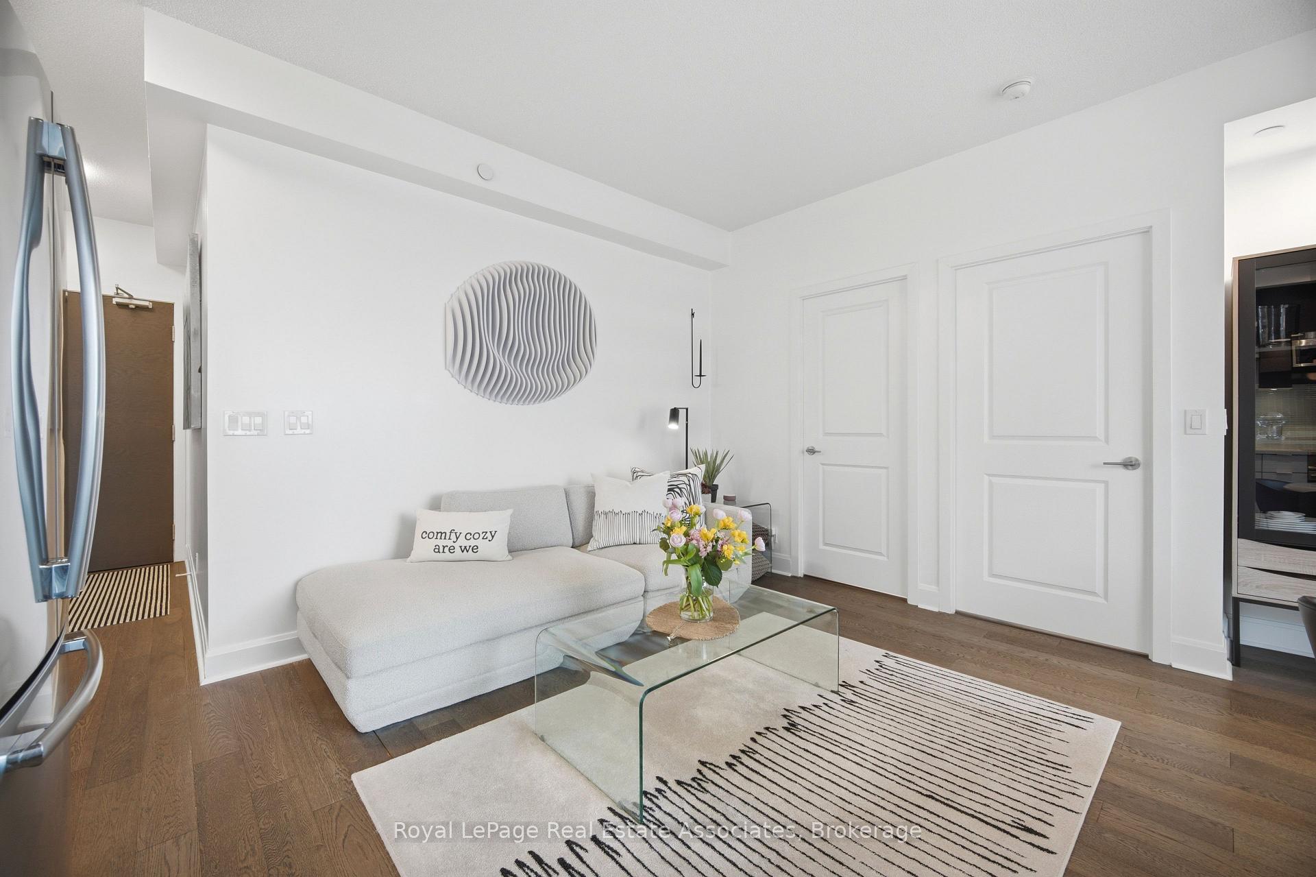 Photo 11 of Unit 2301, 33 Shore Breeze Drive, Etobicoke, Mimico — HOMEH
