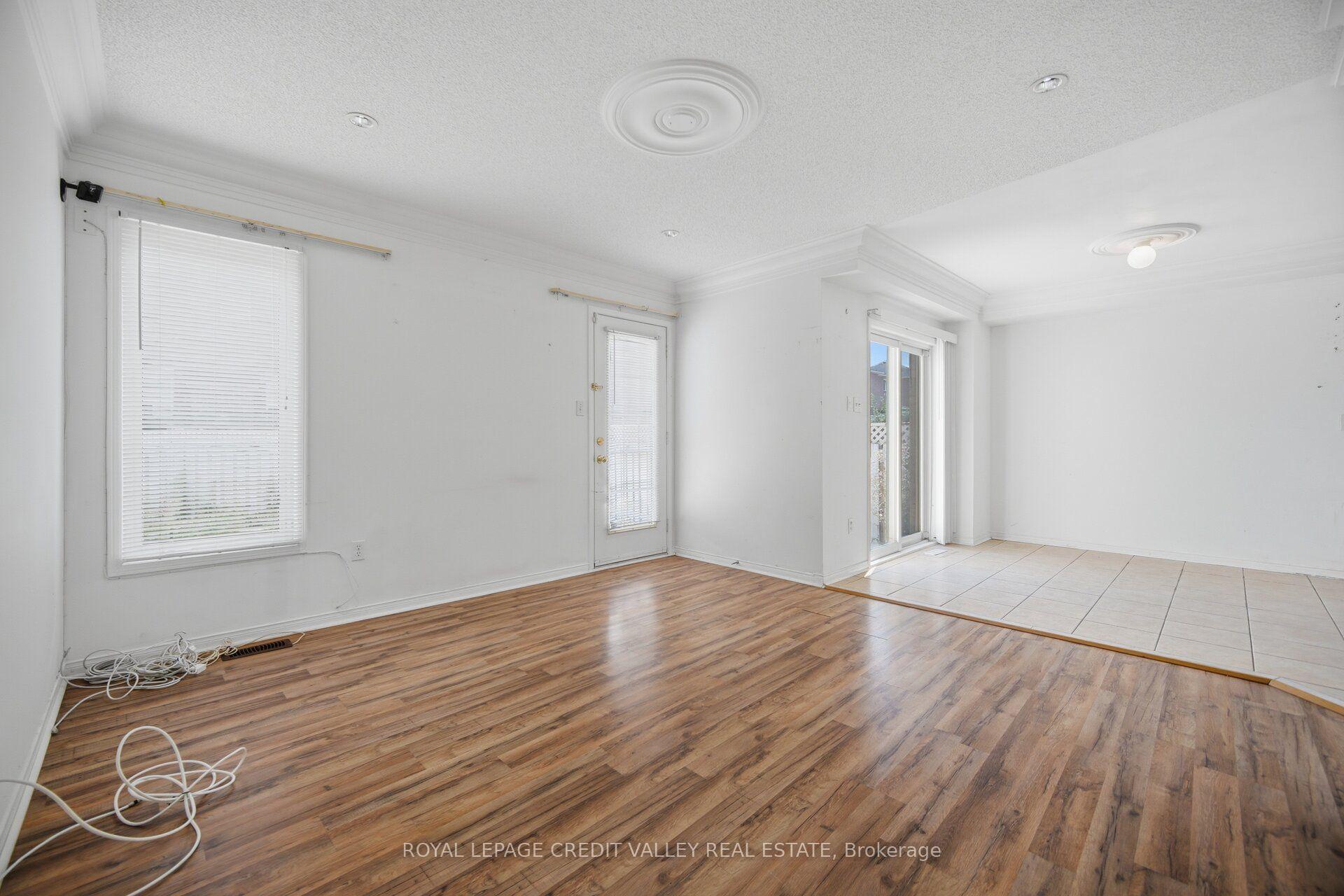 Photo 19 of 31 Capistro Street, Brampton, Fletcher's Meadow — HOMEH