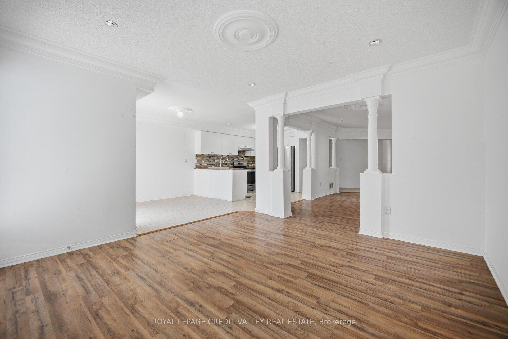 Photo 20 of 31 Capistro Street, Brampton, Fletcher's Meadow — HOMEH