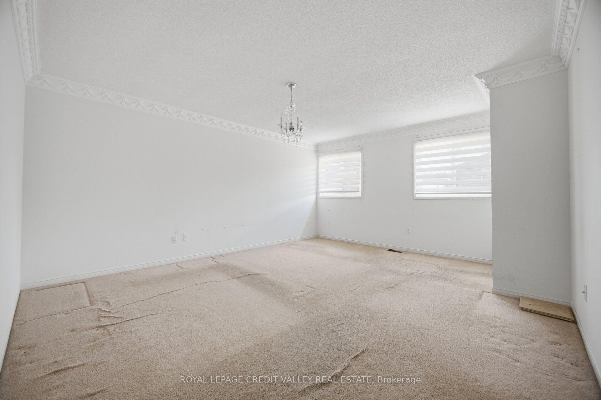 Photo 23 of 31 Capistro Street, Brampton, Fletcher's Meadow — HOMEH