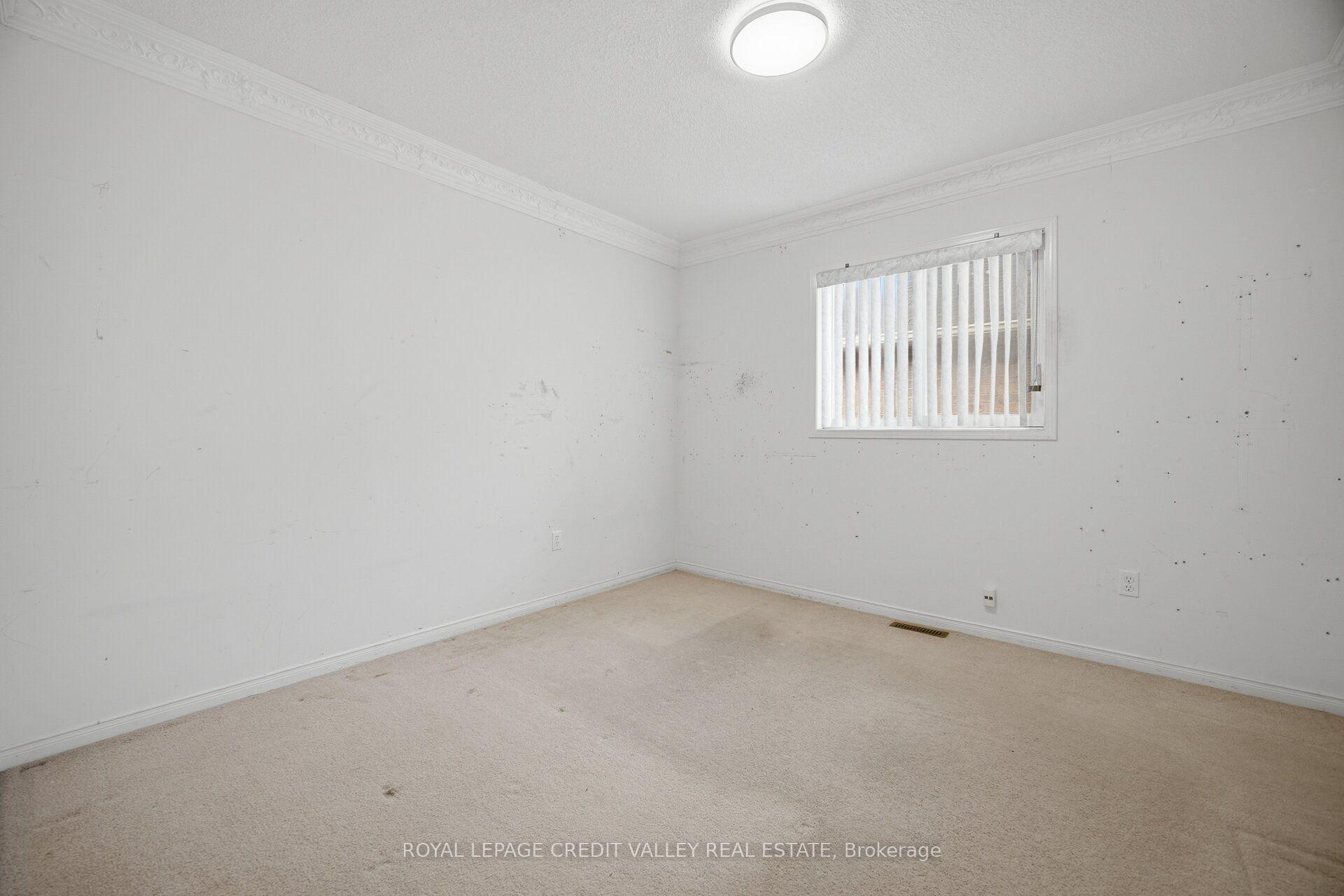 Photo 34 of 31 Capistro Street, Brampton, Fletcher's Meadow — HOMEH