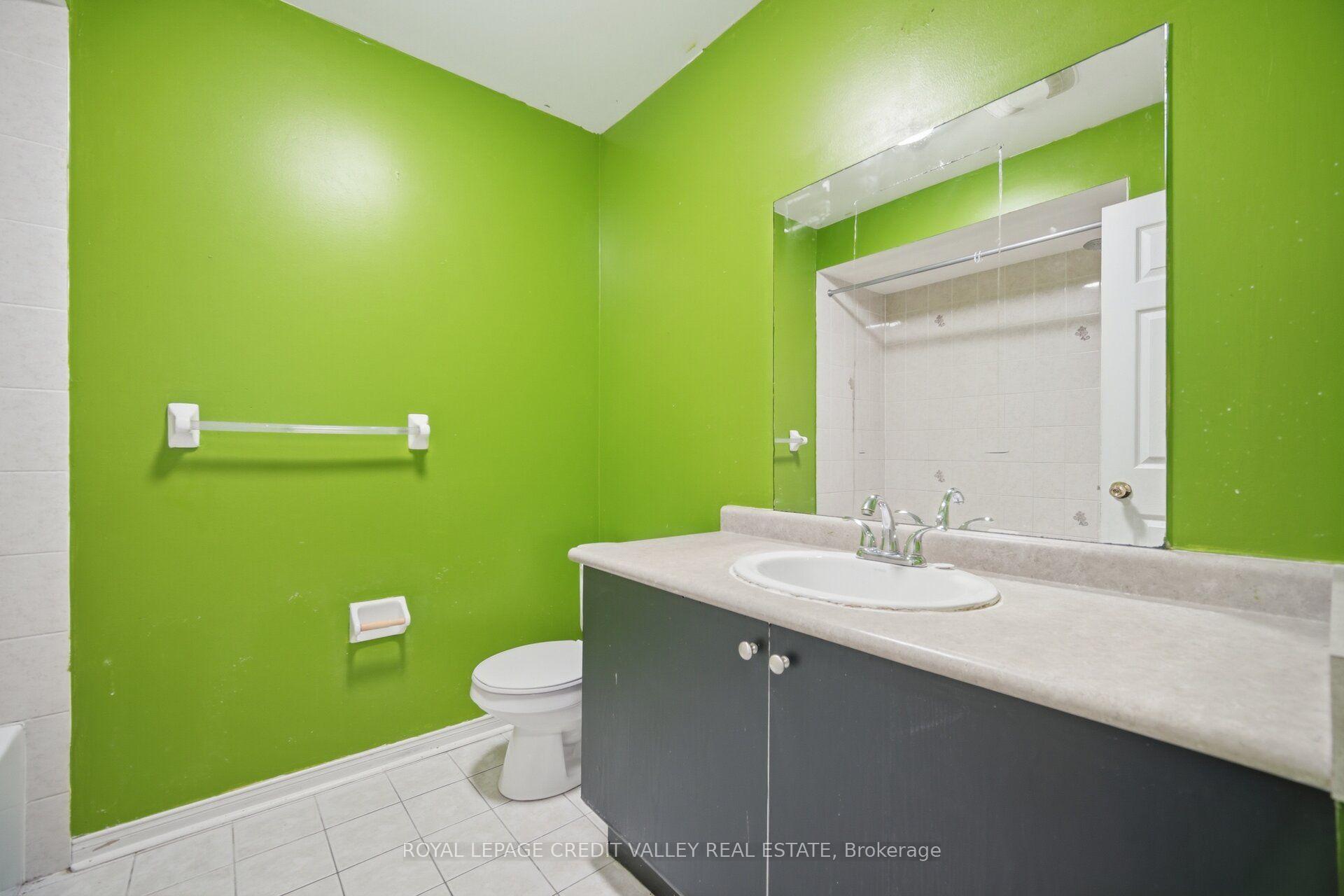 Photo 38 of 31 Capistro Street, Brampton, Fletcher's Meadow — HOMEH
