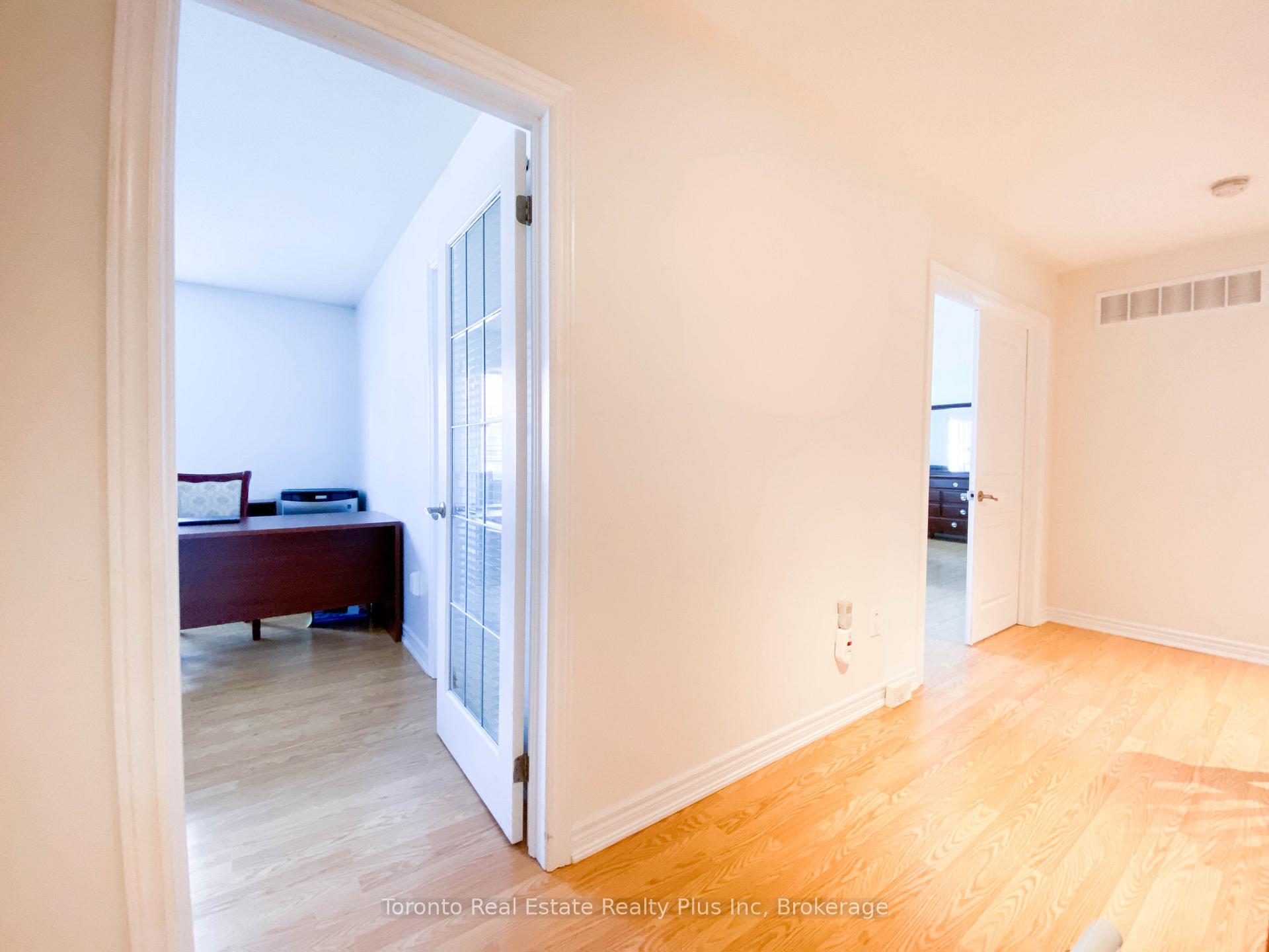 Photo 26 of 7 Braehead Drive, Richmond Hill, Jefferson — HOMEH