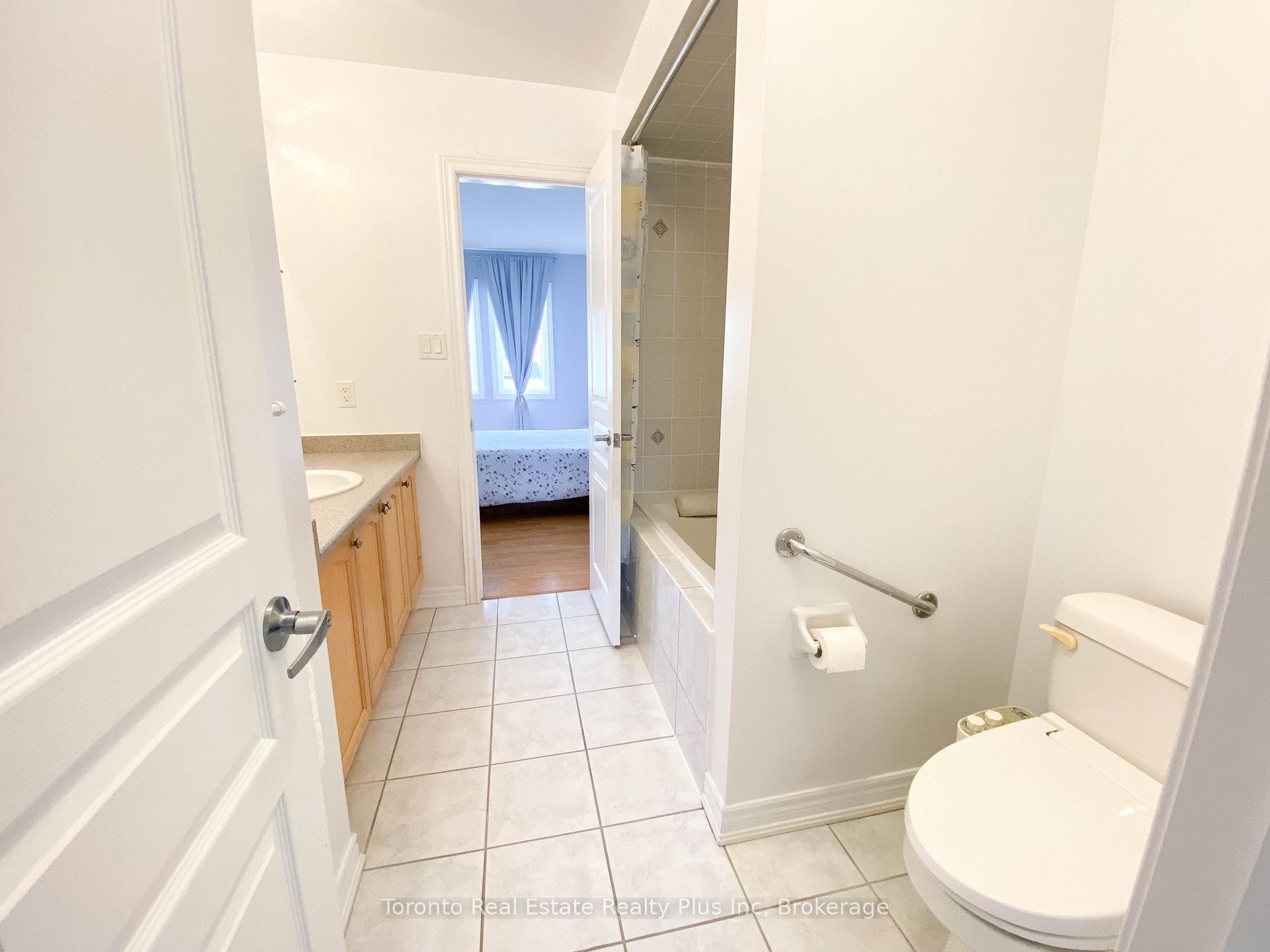 Photo 28 of 7 Braehead Drive, Richmond Hill, Jefferson — HOMEH