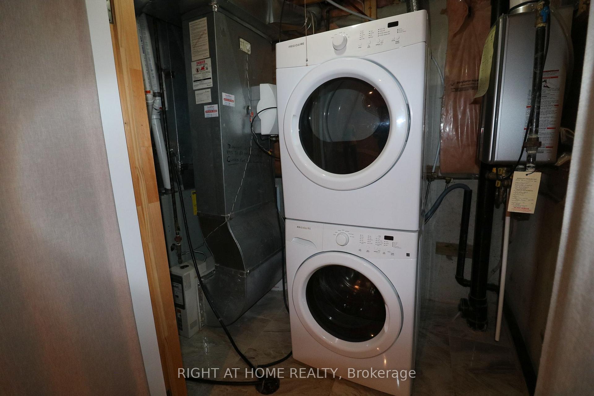 Photo 18 of 497 Ainsworth Drive E, Newmarket, Gorham-College Manor — HOMEH