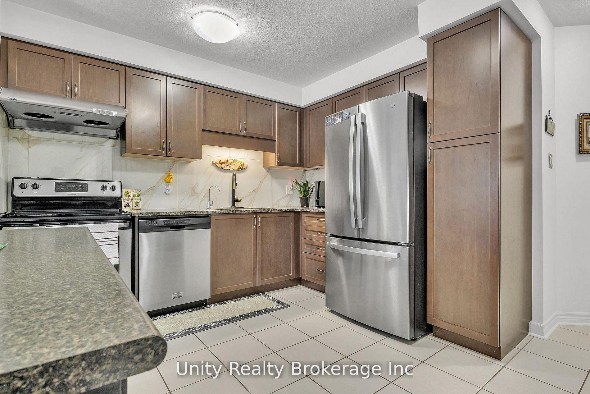 Photo 5 of Unit 44, 44 Arlington Crescent, Guelph, Pineridge/Westminster Woods — HOMEH