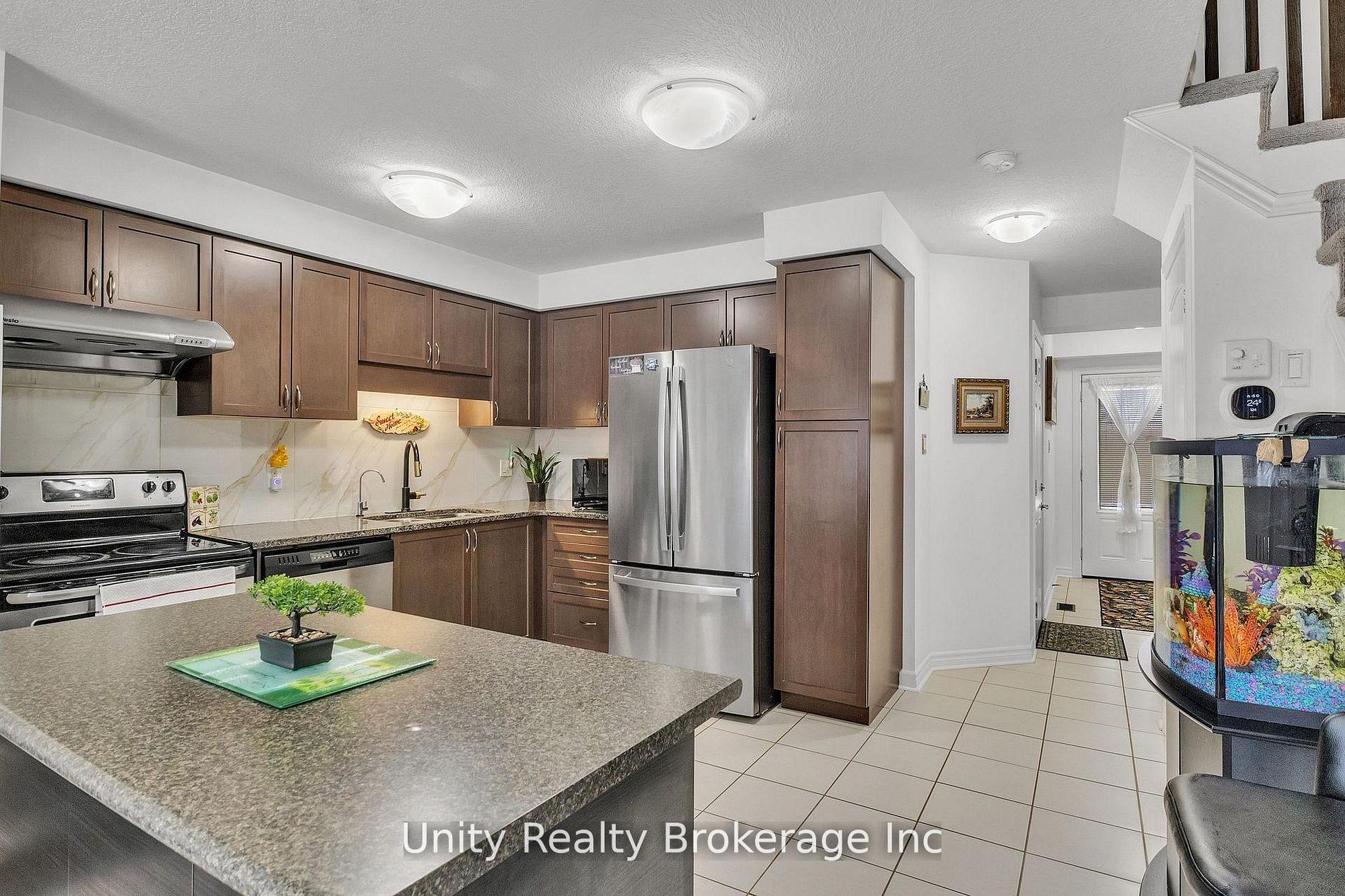 Photo 7 of Unit 44, 44 Arlington Crescent, Guelph, Pineridge/Westminster Woods — HOMEH