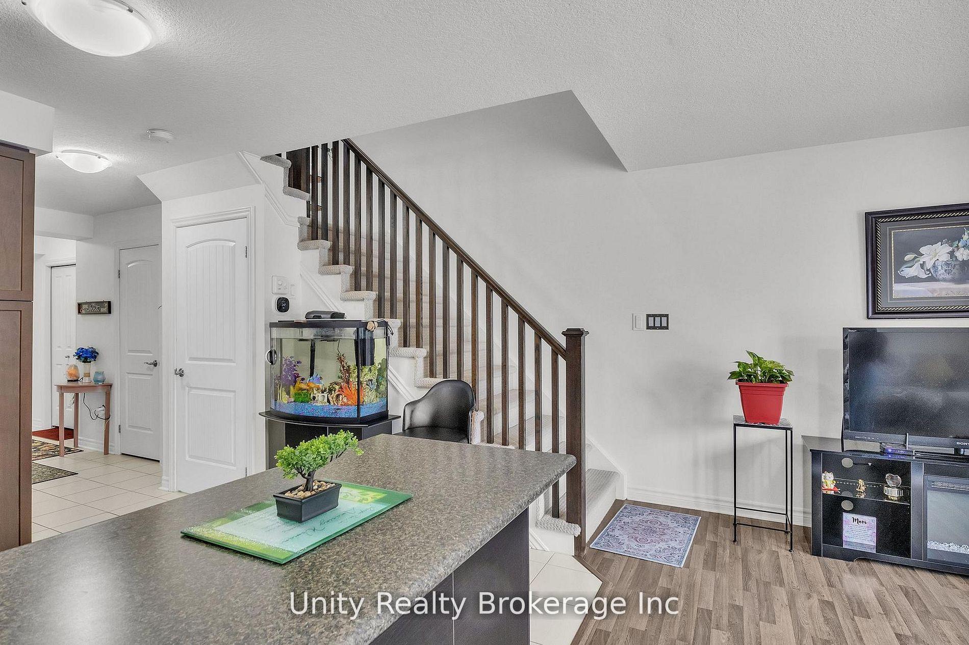 Photo 8 of Unit 44, 44 Arlington Crescent, Guelph, Pineridge/Westminster Woods — HOMEH