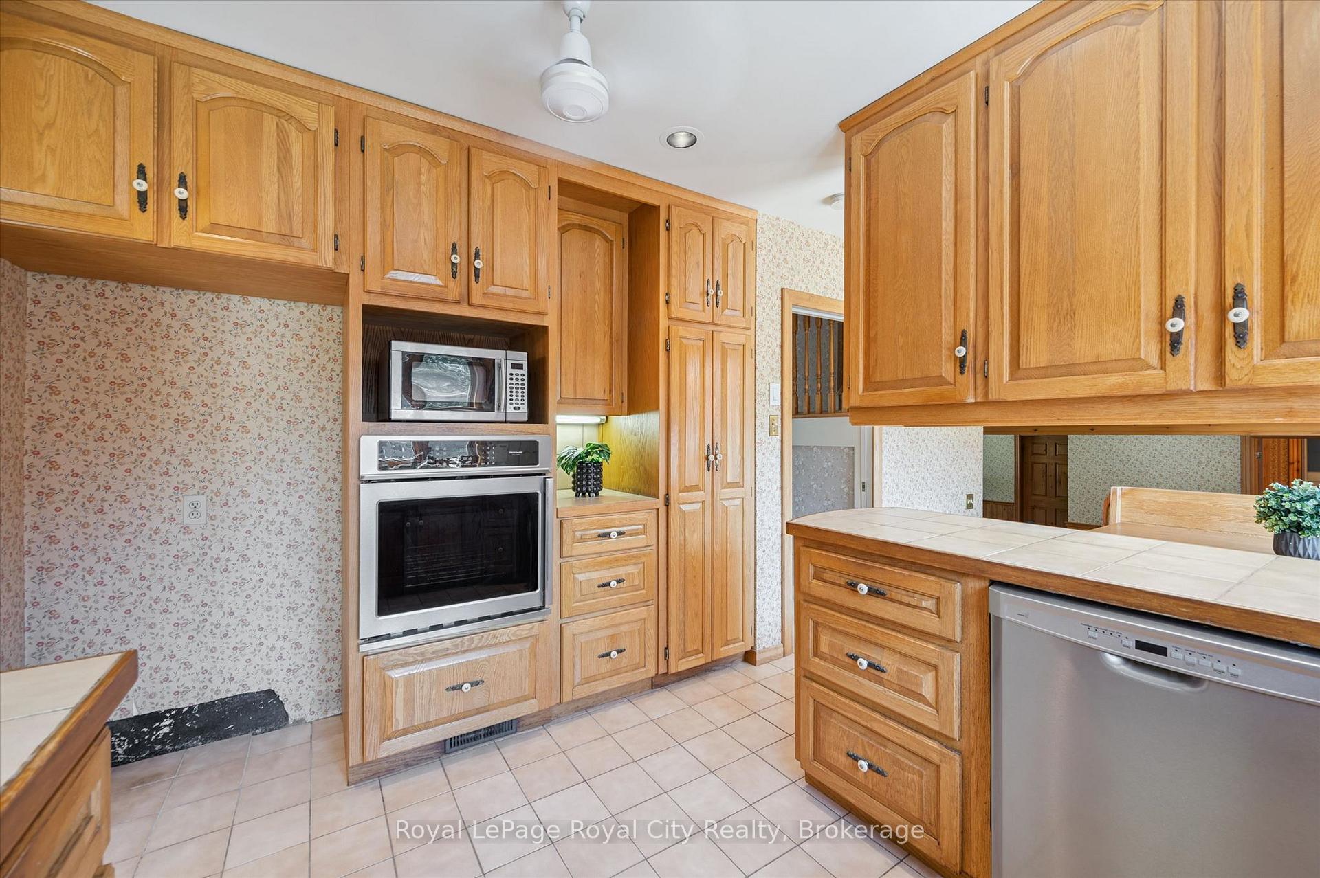 Photo 20 of 67 Woodside Road, Guelph, Dovercliffe Park/Old University — HOMEH