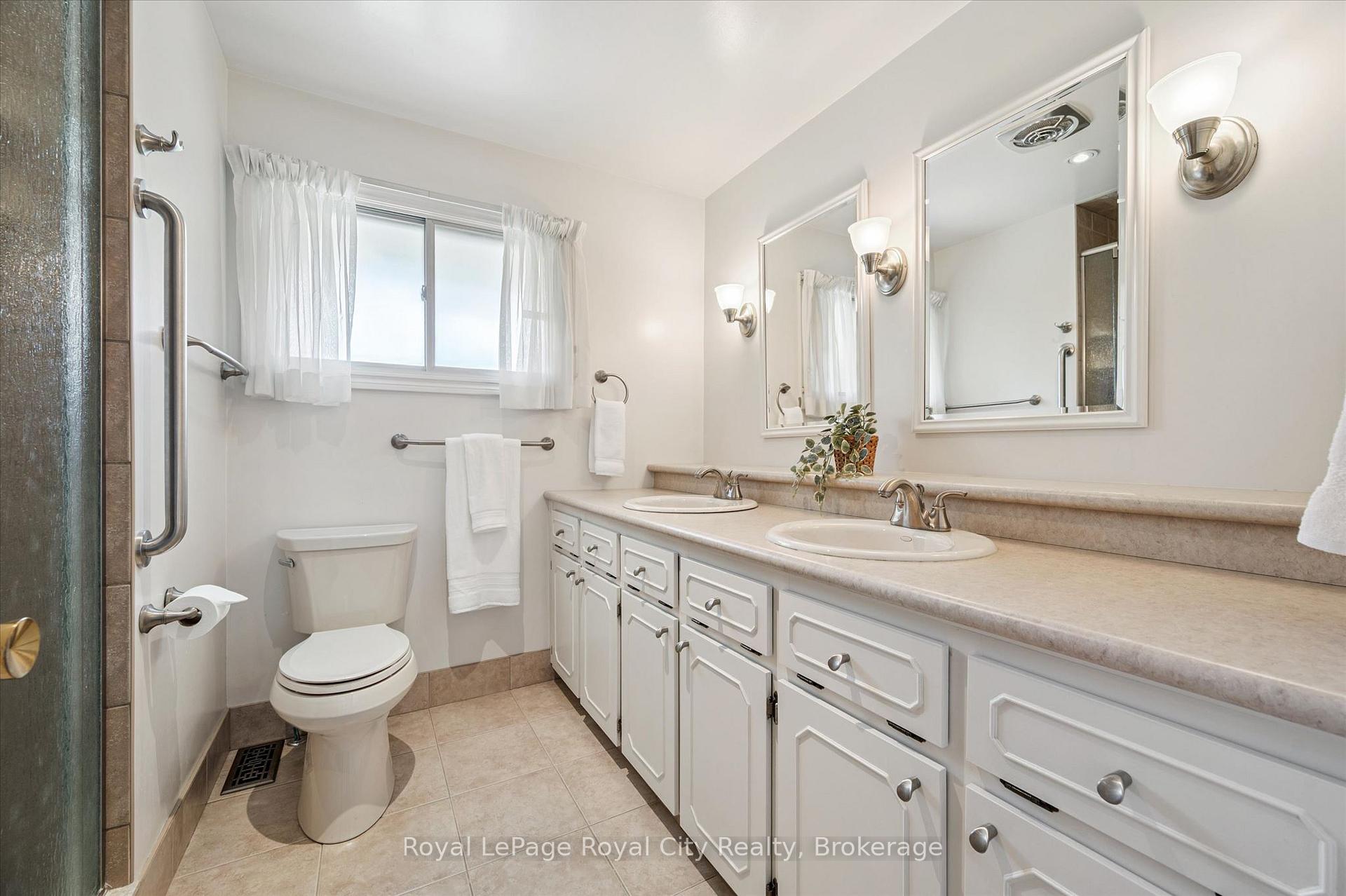 Photo 31 of 67 Woodside Road, Guelph, Dovercliffe Park/Old University — HOMEH
