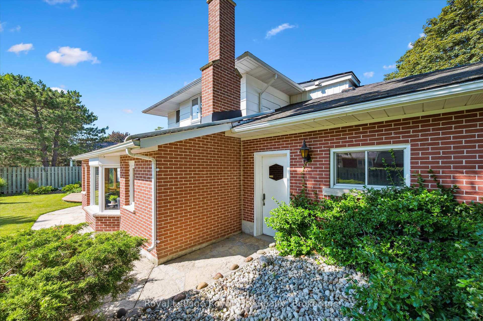 Photo 46 of 67 Woodside Road, Guelph, Dovercliffe Park/Old University — HOMEH