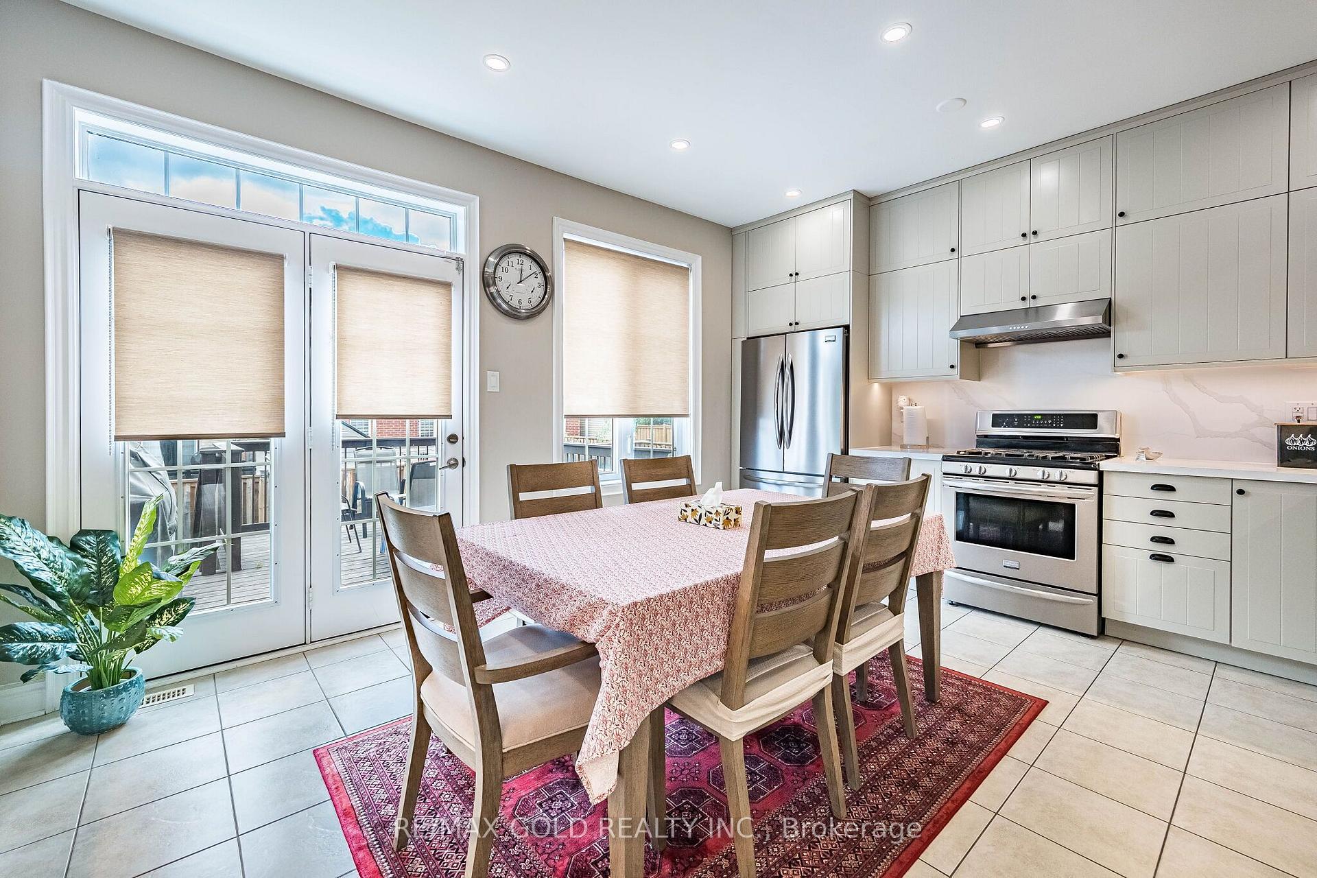 Photo 14 of 80 Bristlewood Crescent, Vaughan, Patterson — HOMEH