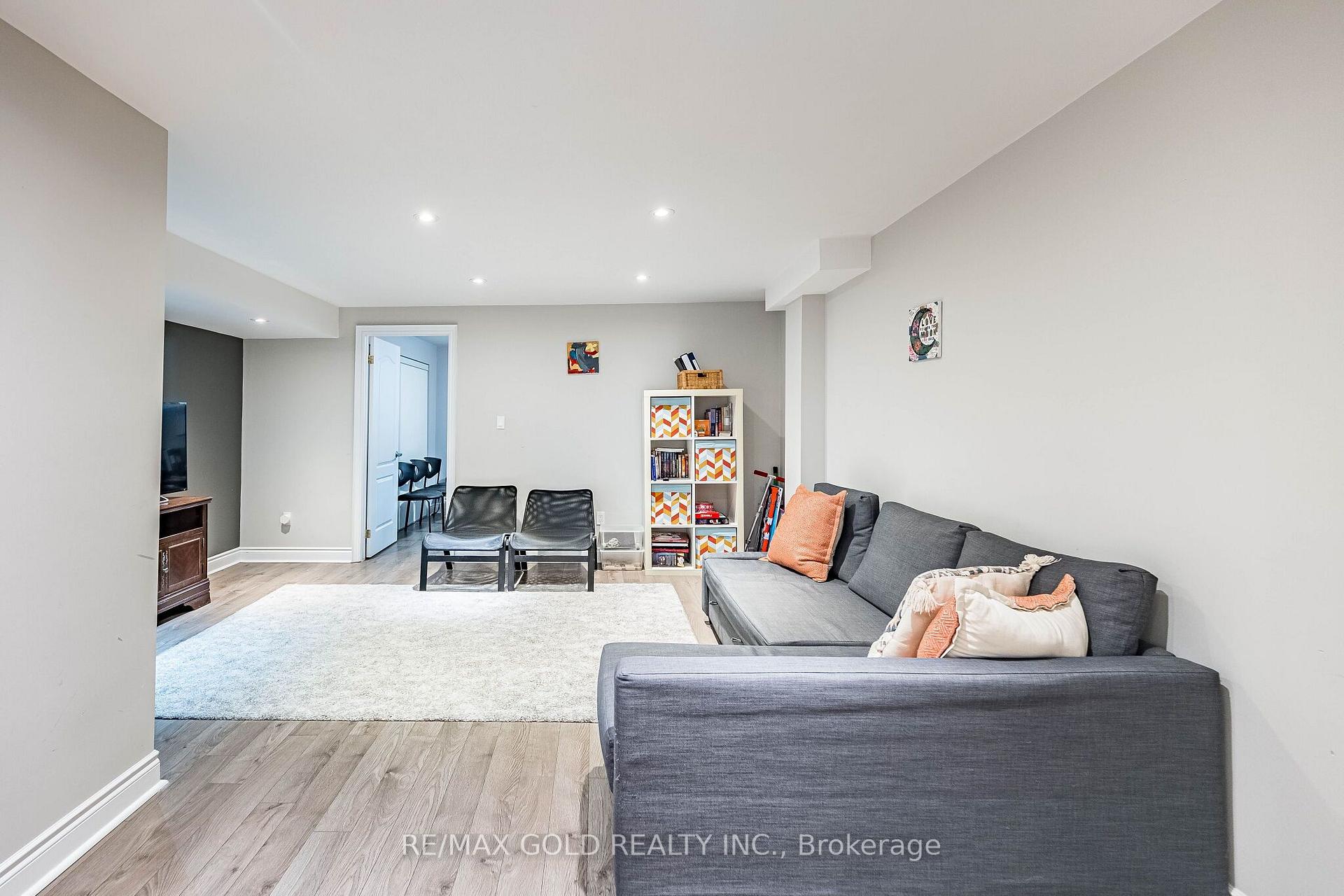 Photo 37 of 80 Bristlewood Crescent, Vaughan, Patterson — HOMEH