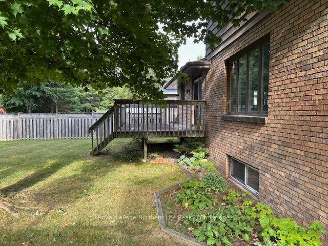 Photo 9 of 14 Nottingham Drive, North Bay, Airport — HOMEH