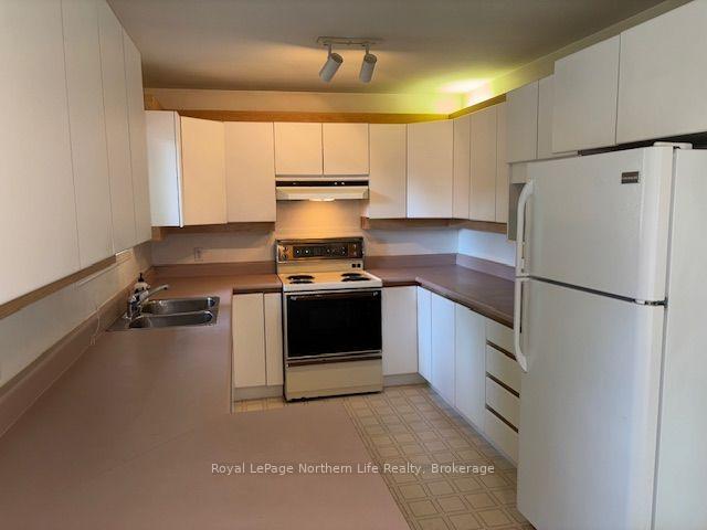 Photo 19 of 14 Nottingham Drive, North Bay, Airport — HOMEH