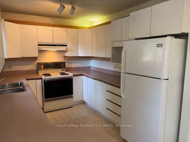 Photo 21 of 14 Nottingham Drive, North Bay, Airport — HOMEH