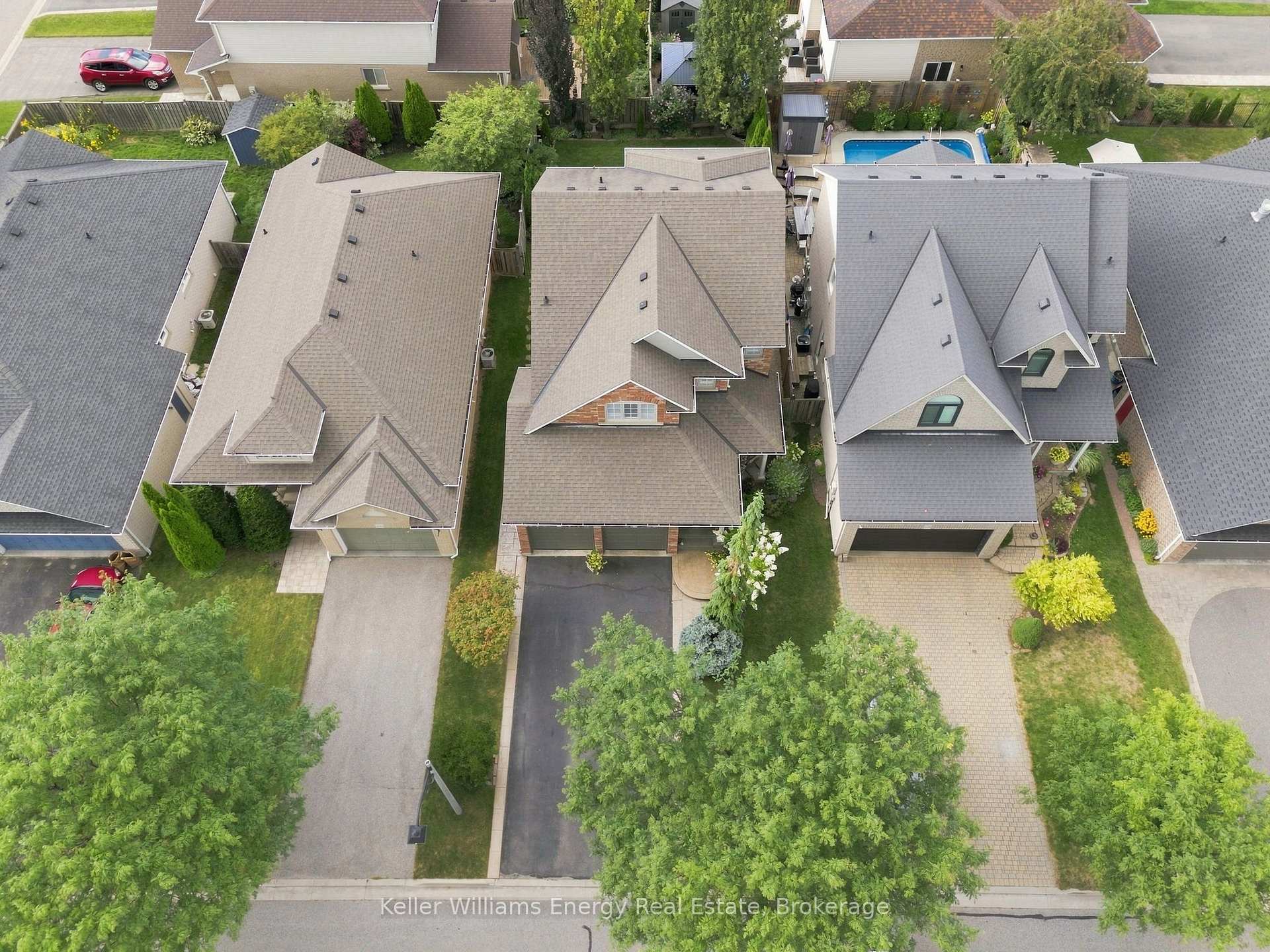 Photo 35 of 442 Meadow Street, Oshawa, Kedron — HOMEH
