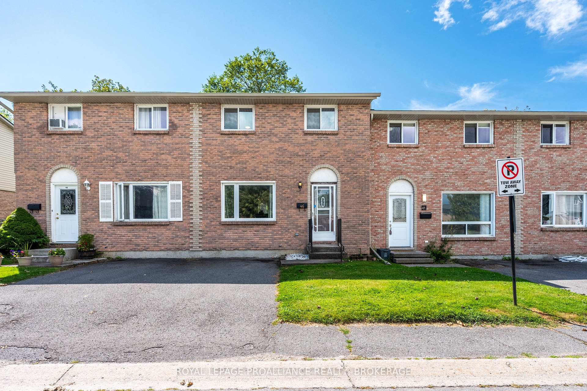 Photo 2 of Unit 52, 46 Rosemund Crescent, Kingston, West of Sir John A. Blvd — HOMEH