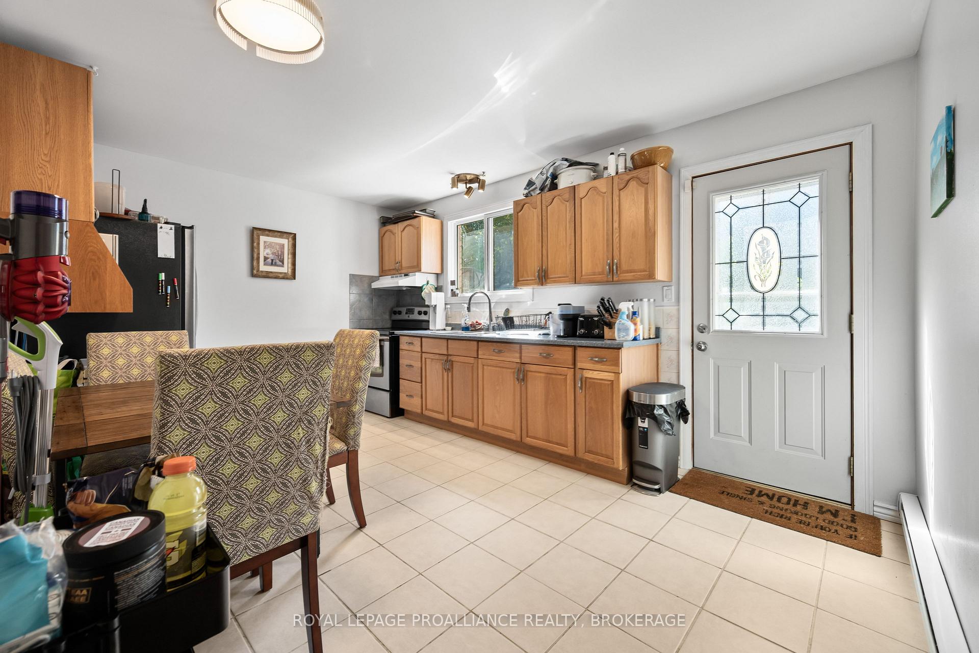 Photo 10 of Unit 52, 46 Rosemund Crescent, Kingston, West of Sir John A. Blvd — HOMEH