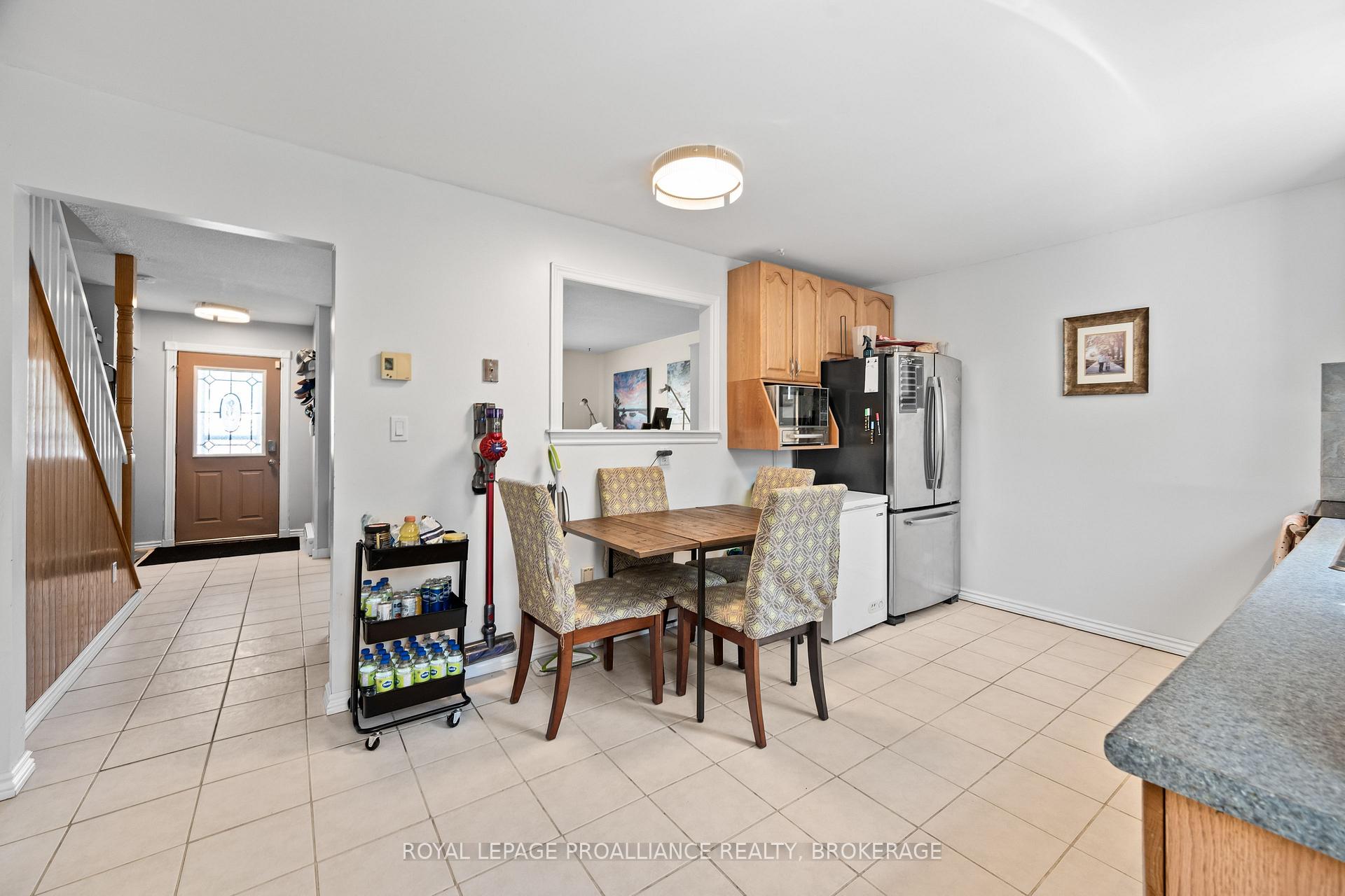 Photo 11 of Unit 52, 46 Rosemund Crescent, Kingston, West of Sir John A. Blvd — HOMEH