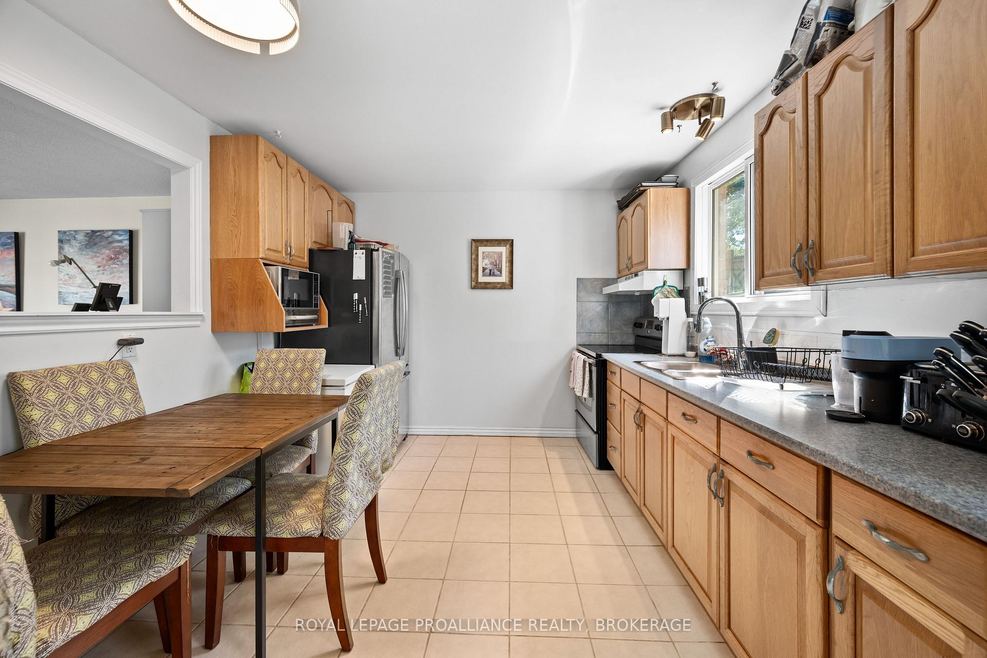 Photo 12 of Unit 52, 46 Rosemund Crescent, Kingston, West of Sir John A. Blvd — HOMEH