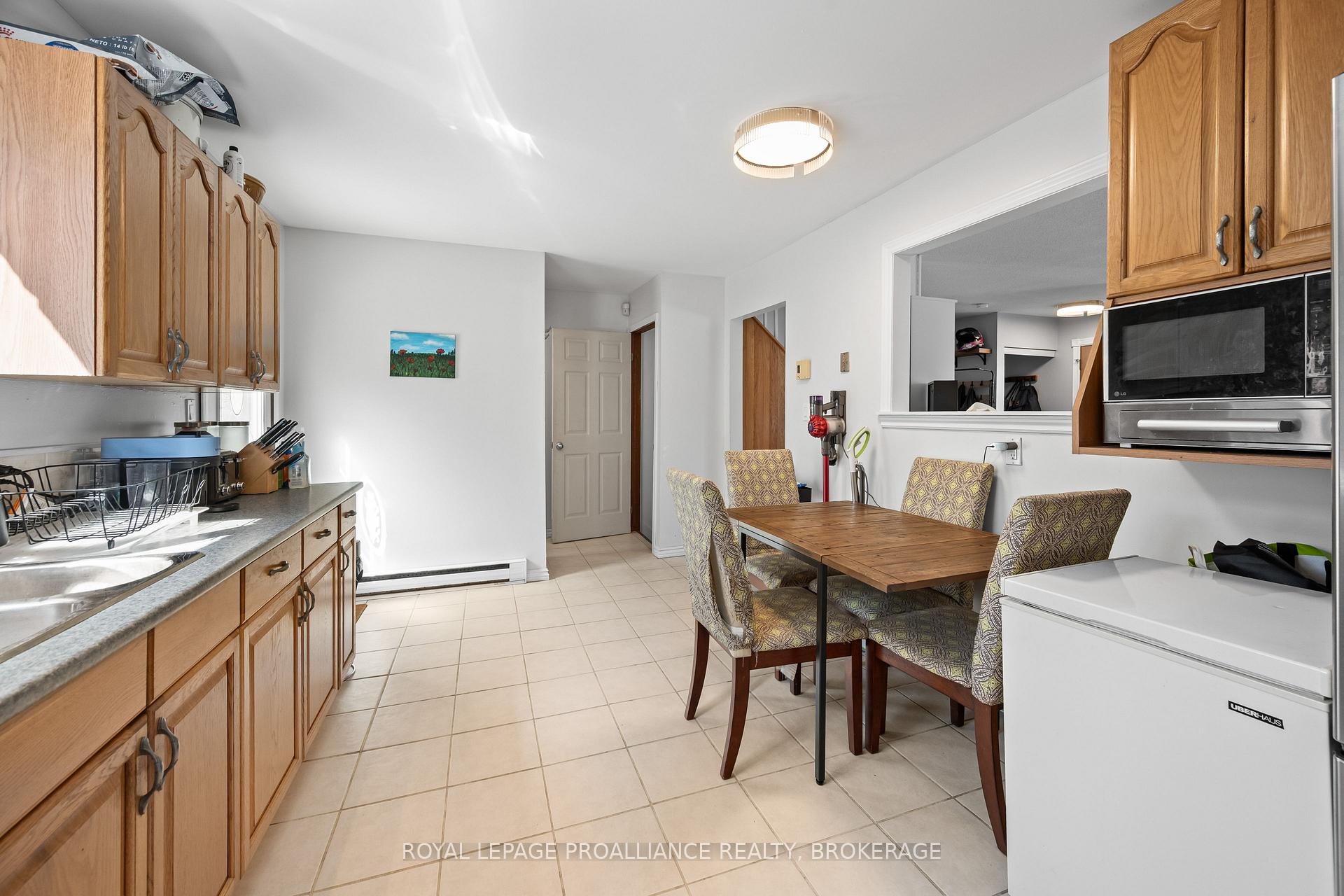 Photo 13 of Unit 52, 46 Rosemund Crescent, Kingston, West of Sir John A. Blvd — HOMEH