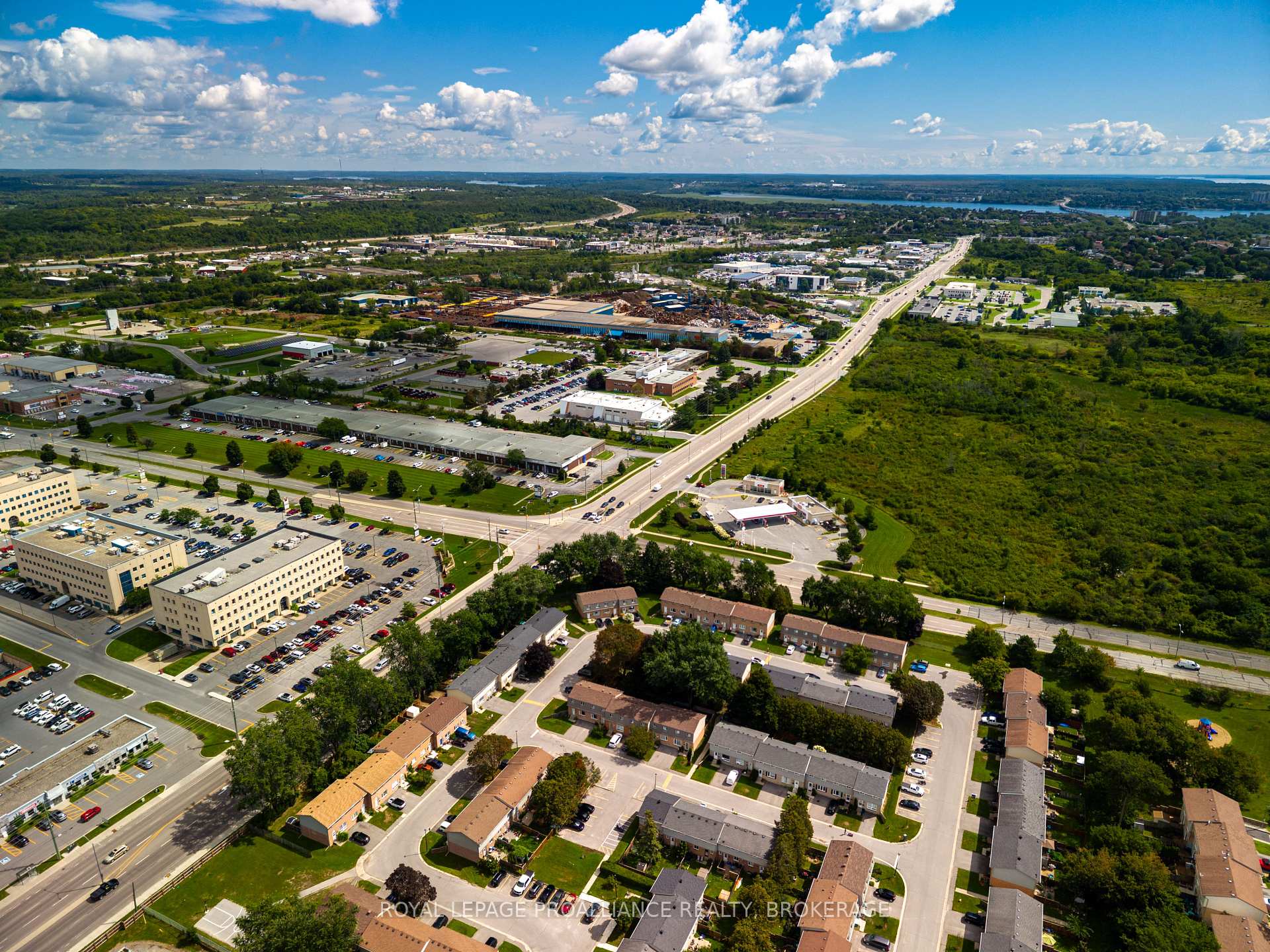 Photo 40 of Unit 52, 46 Rosemund Crescent, Kingston, West of Sir John A. Blvd — HOMEH