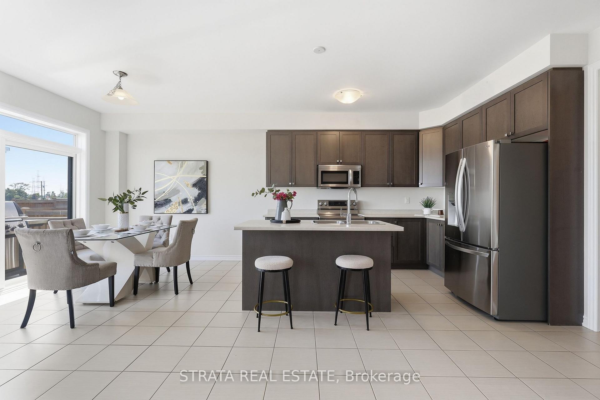 Photo 10 of 182 Explorer Way, Thorold, Rolling Meadows — HOMEH