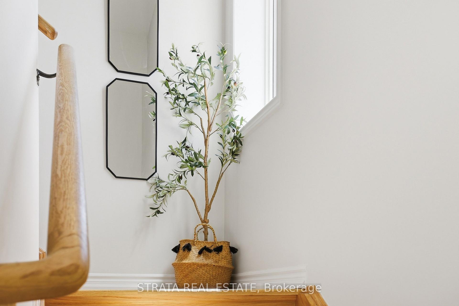 Photo 15 of 182 Explorer Way, Thorold, Rolling Meadows — HOMEH