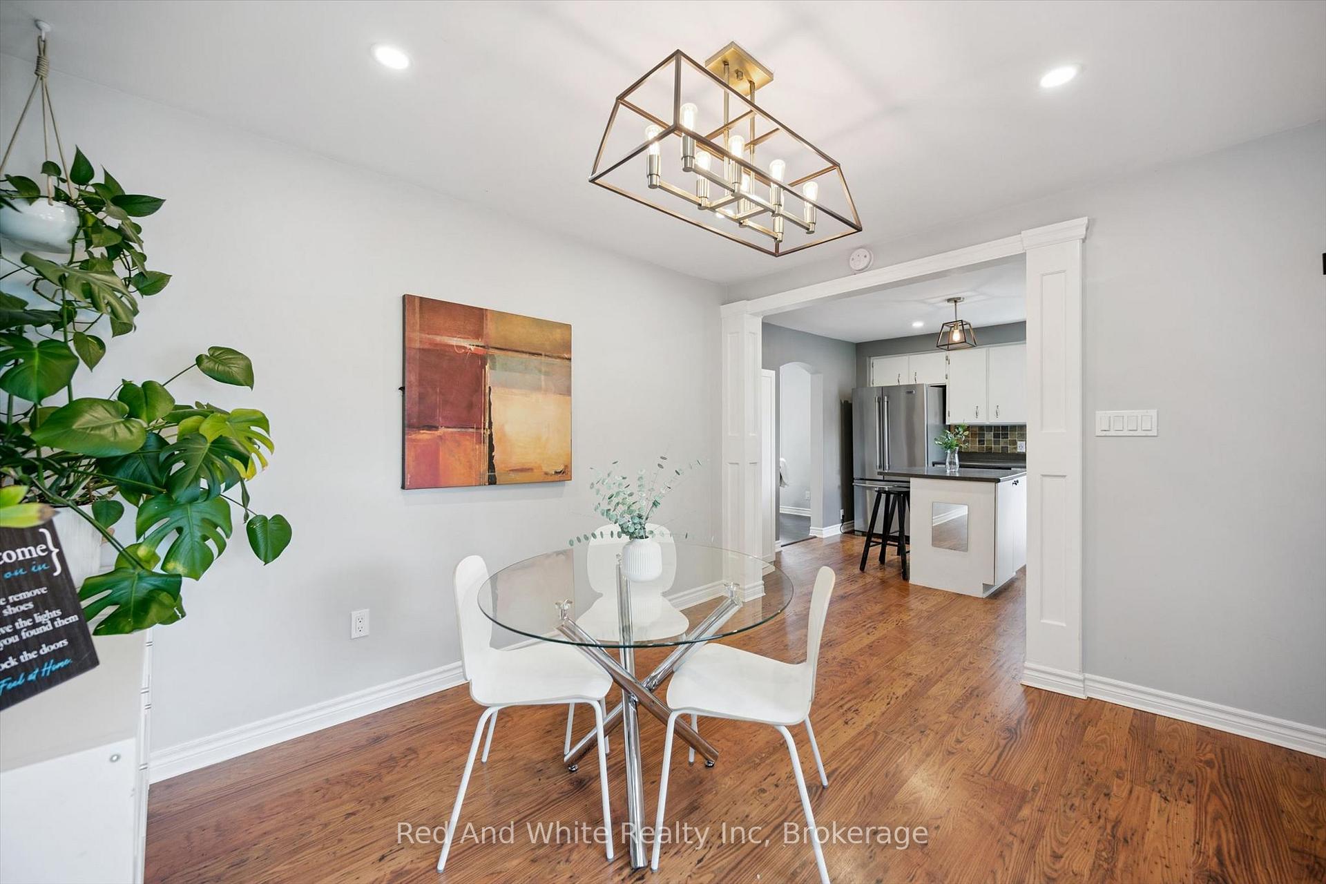 Photo 11 of 131 Norfolk Avenue, Cambridge, Elgin Park/Coronation — HOMEH