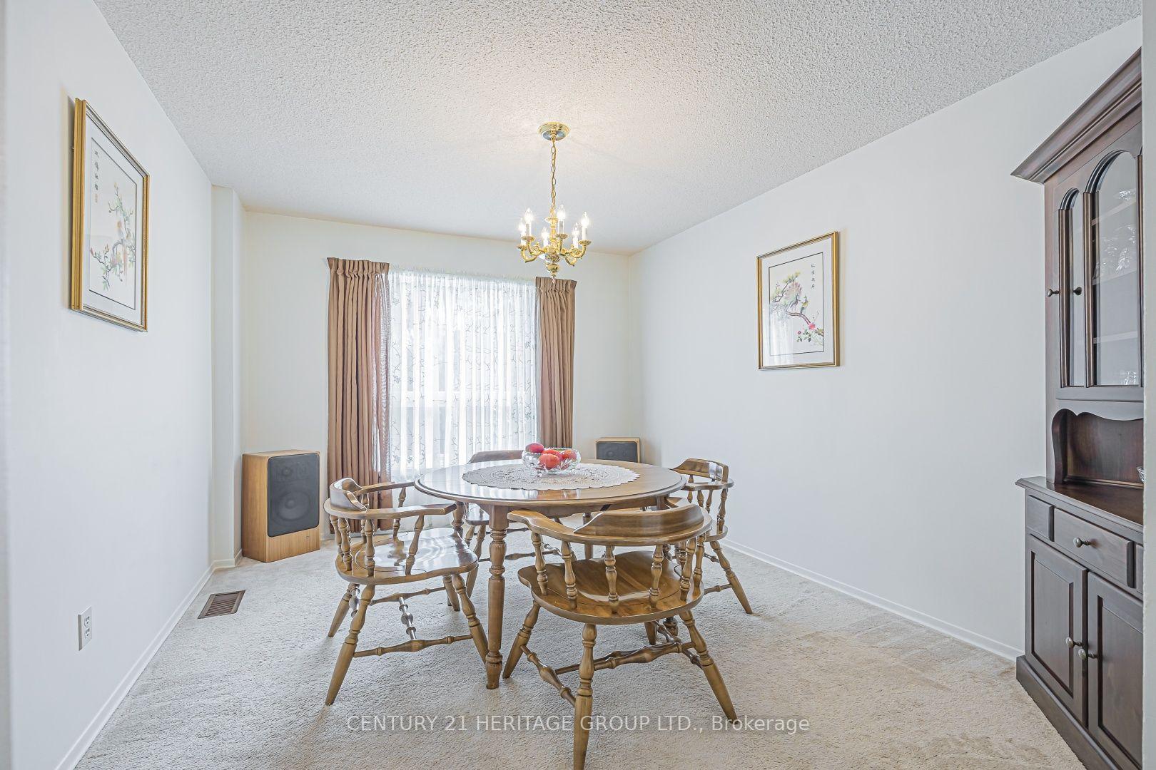 Photo 9 of 10 Woodhall Road, Markham, Milliken Mills East — HOMEH
