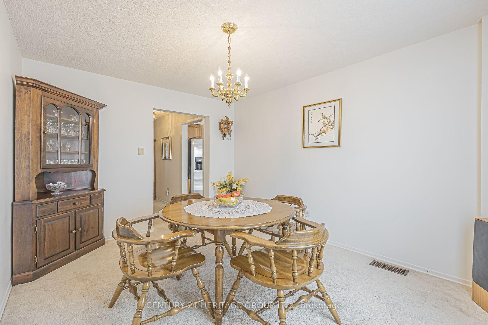 Photo 10 of 10 Woodhall Road, Markham, Milliken Mills East — HOMEH