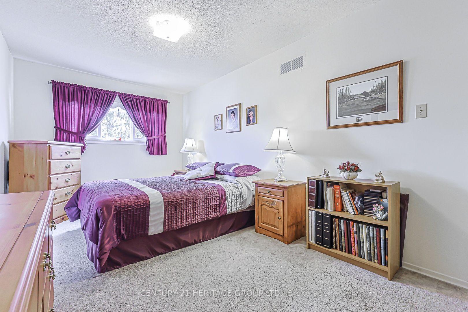 Photo 19 of 10 Woodhall Road, Markham, Milliken Mills East — HOMEH
