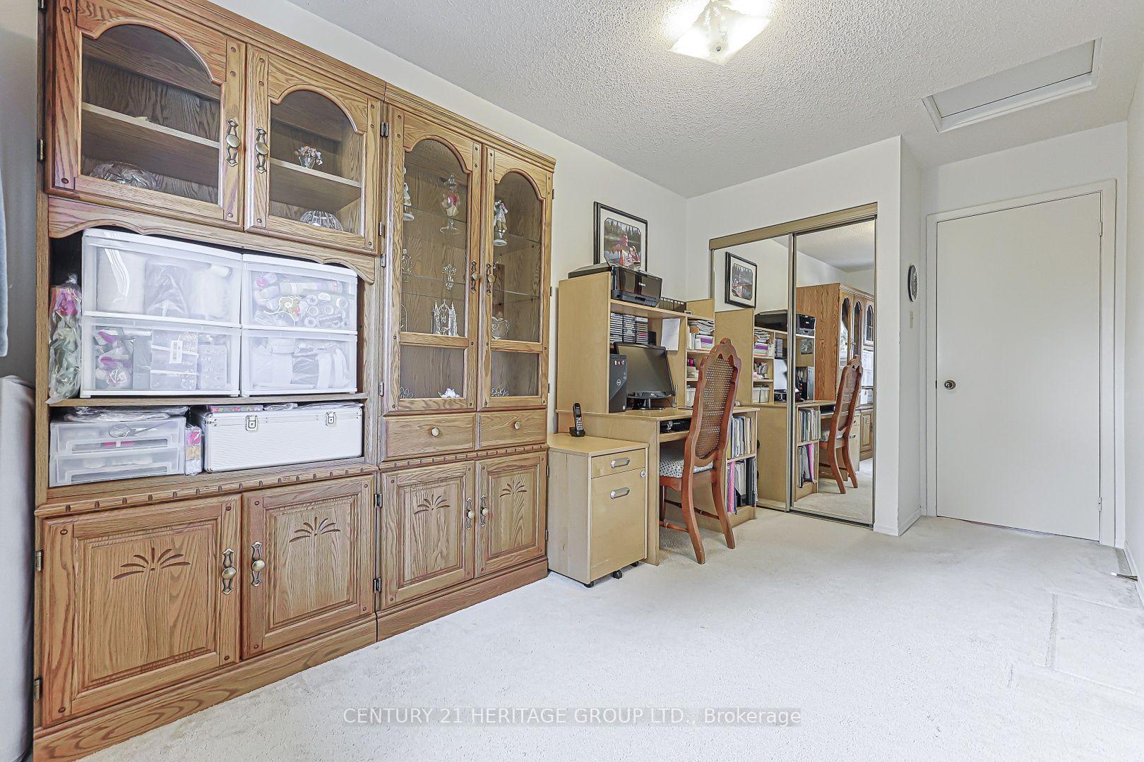 Photo 22 of 10 Woodhall Road, Markham, Milliken Mills East — HOMEH