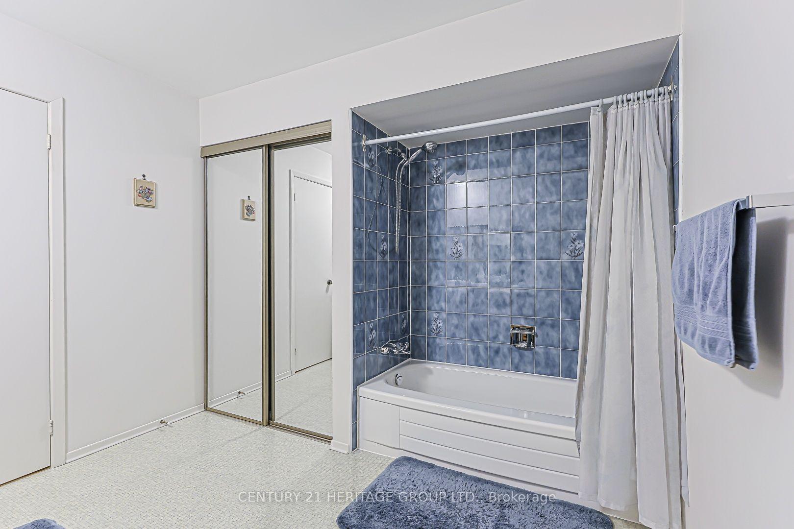Photo 25 of 10 Woodhall Road, Markham, Milliken Mills East — HOMEH