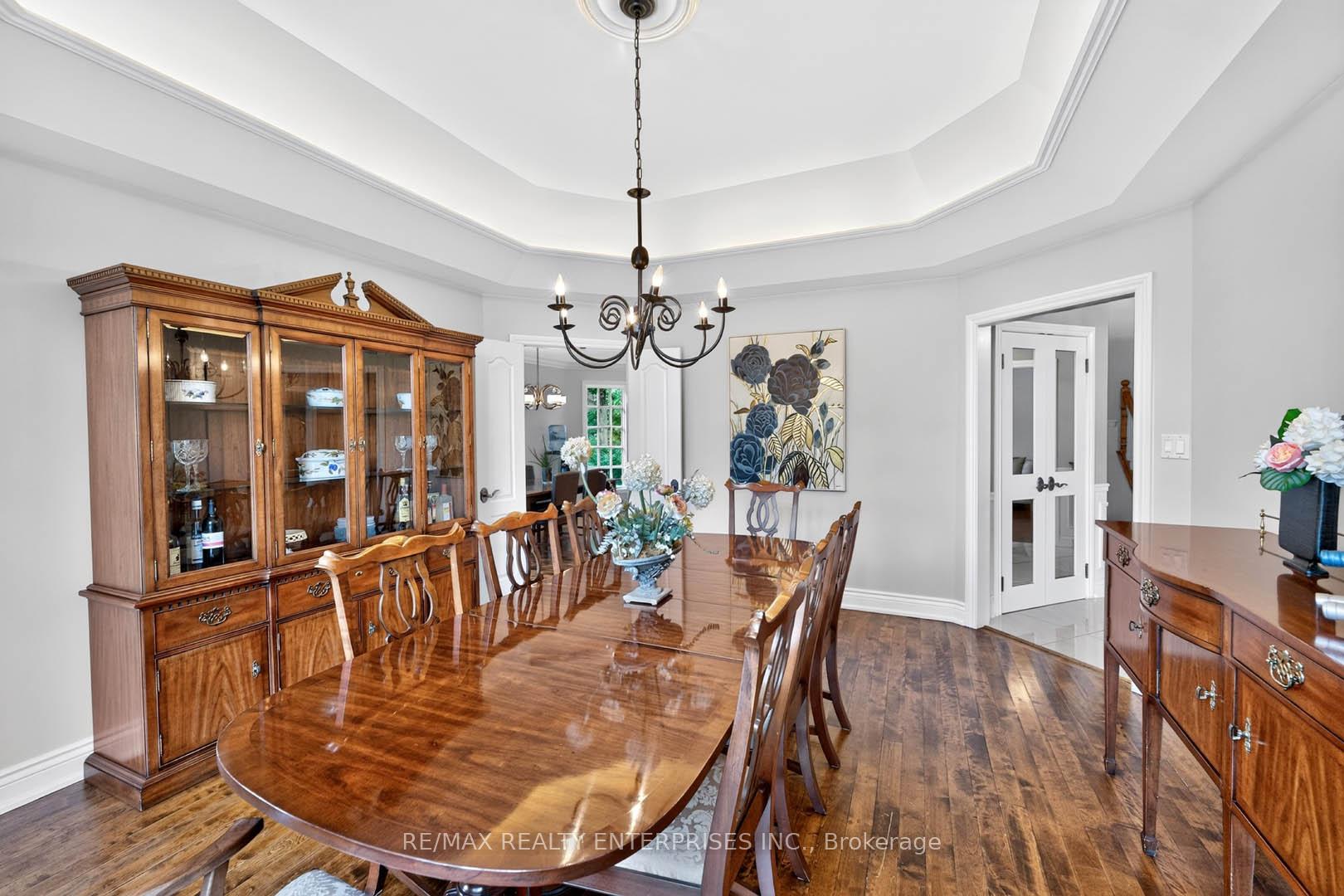Photo 13 of 11 Christman Court, Markham, Markham Village — HOMEH