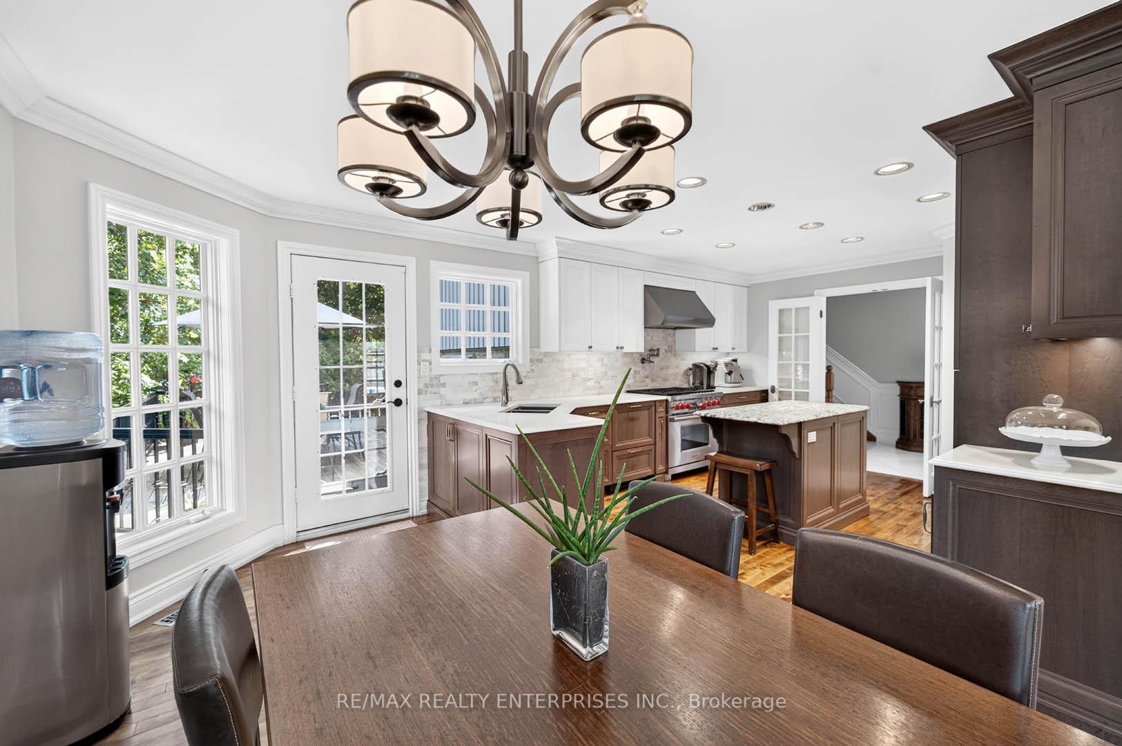 Photo 17 of 11 Christman Court, Markham, Markham Village — HOMEH