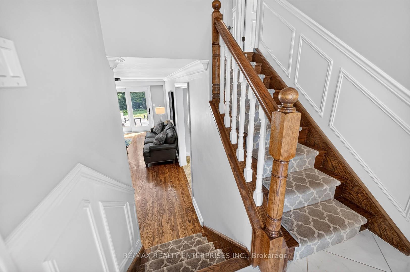 Photo 20 of 11 Christman Court, Markham, Markham Village — HOMEH