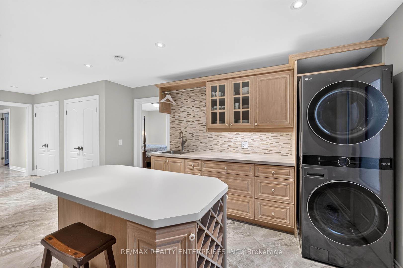 Photo 27 of 11 Christman Court, Markham, Markham Village — HOMEH