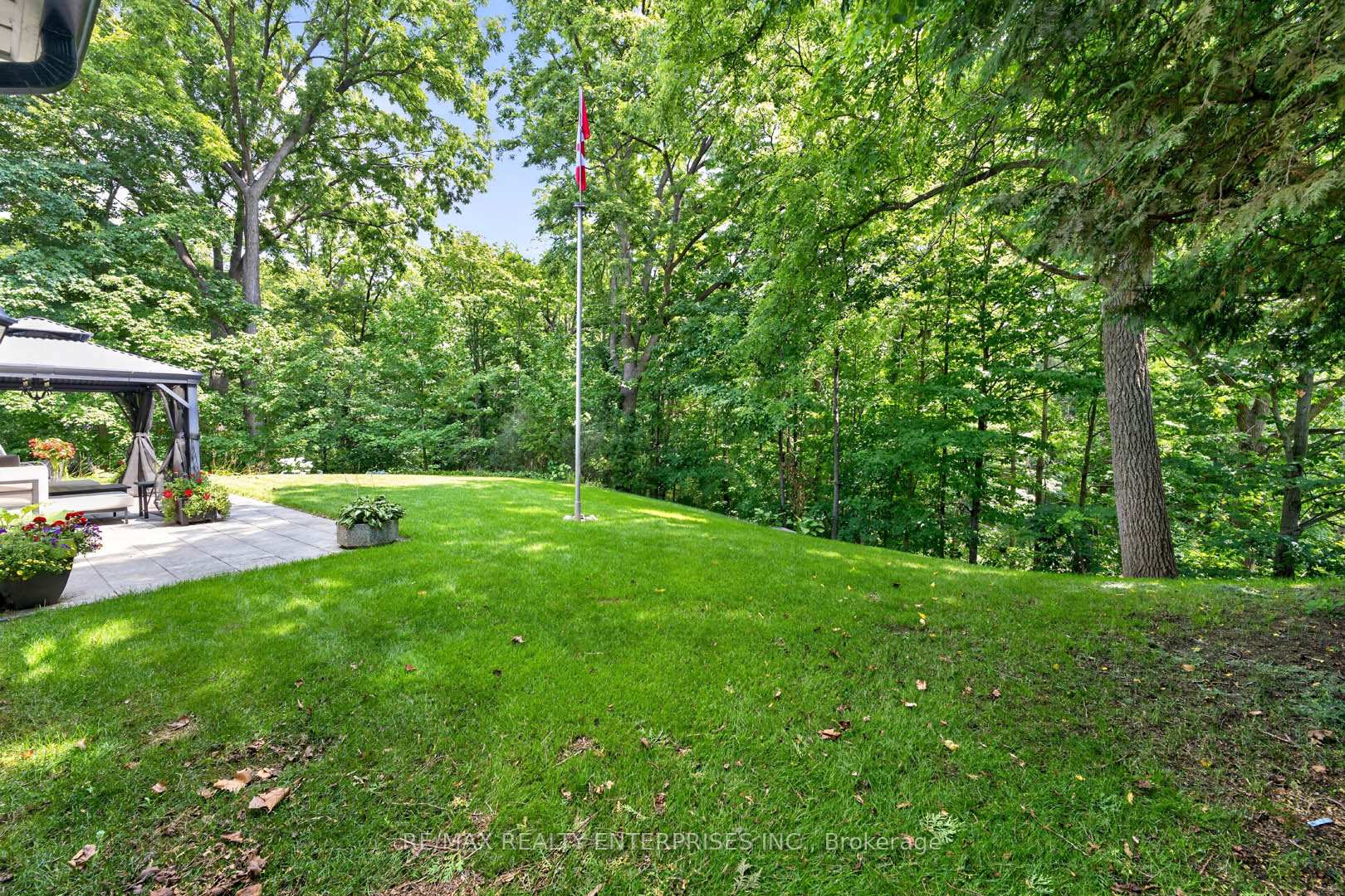Photo 55 of 11 Christman Court, Markham, Markham Village — HOMEH