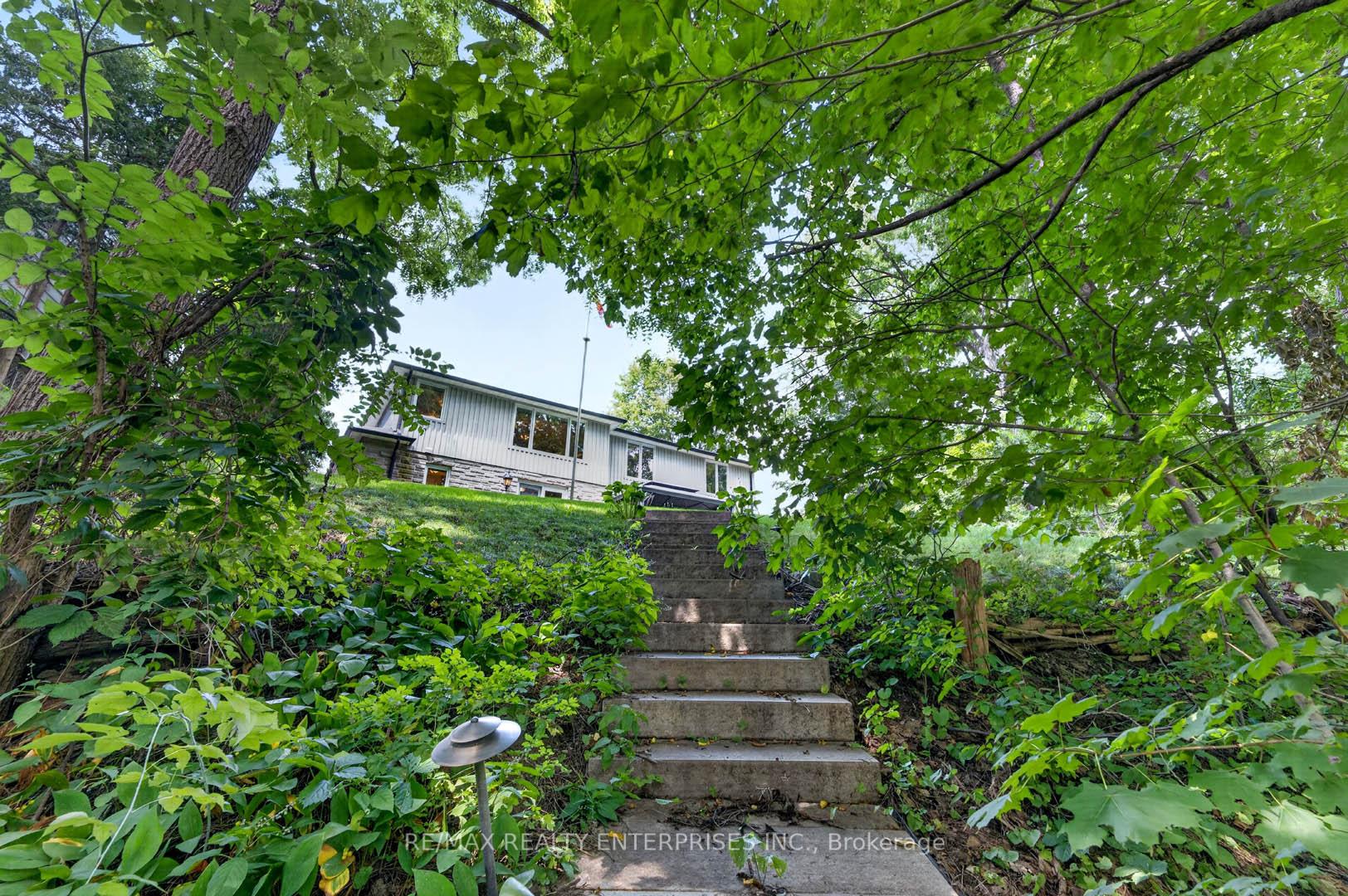 Photo 62 of 11 Christman Court, Markham, Markham Village — HOMEH