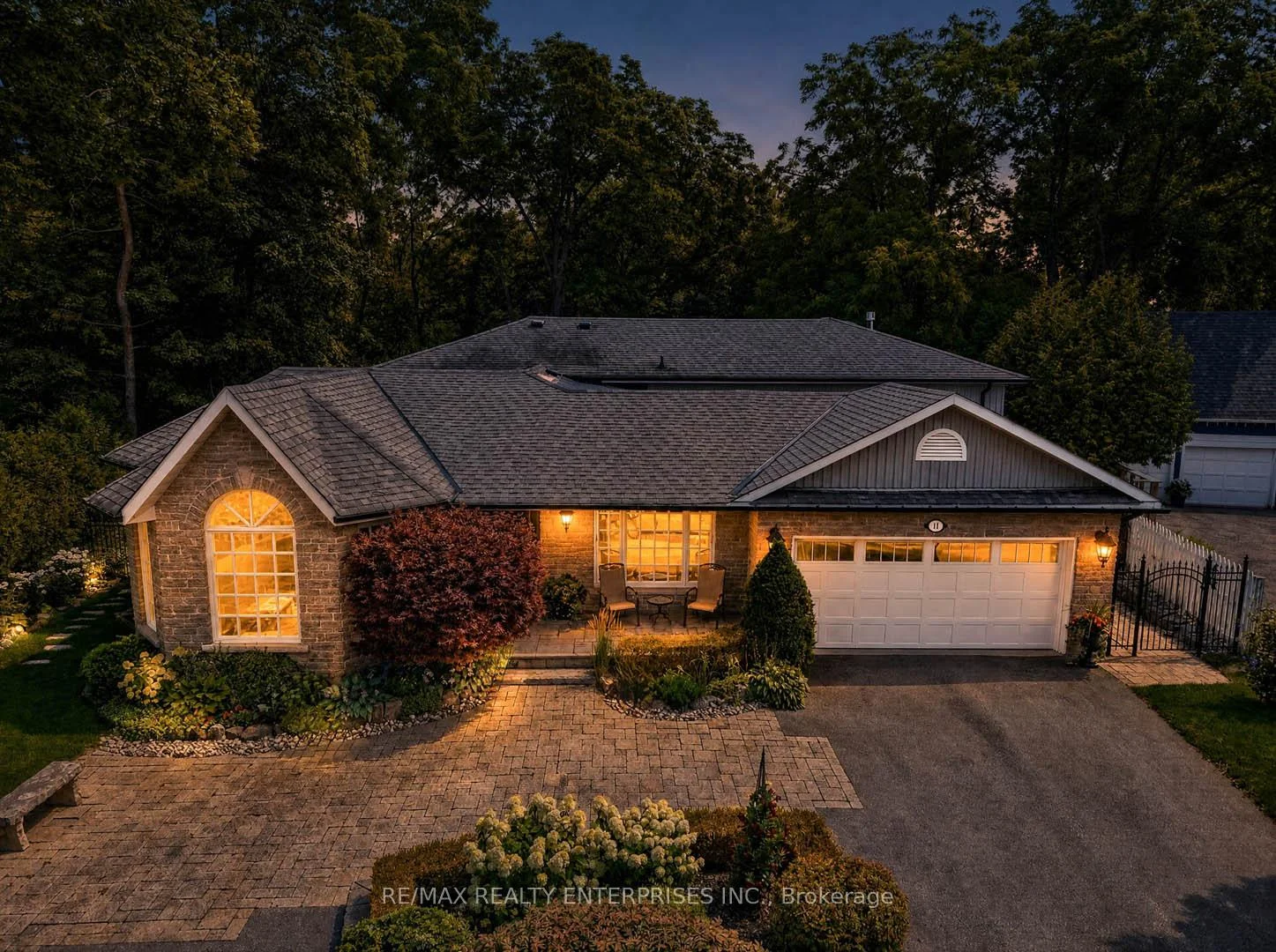 Photo 2 of 11 Christman Court, Markham, Markham Village — HOMEH
