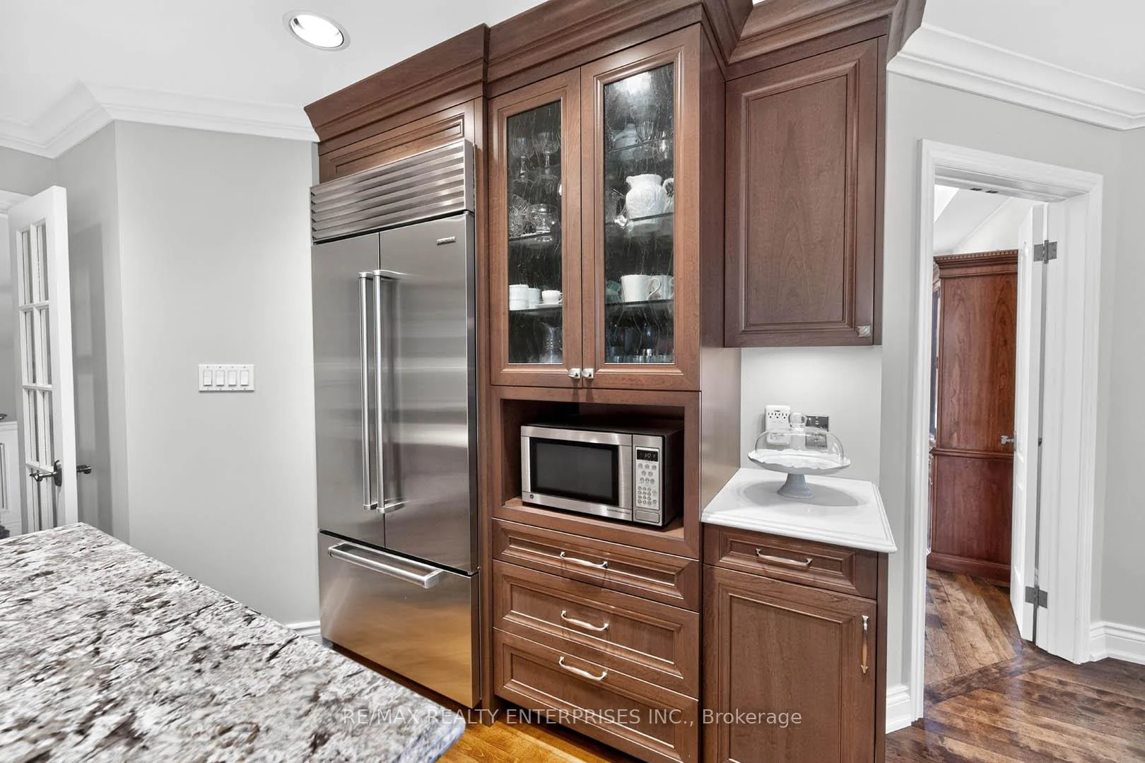 Photo 19 of 11 Christman Court, Markham, Markham Village — HOMEH