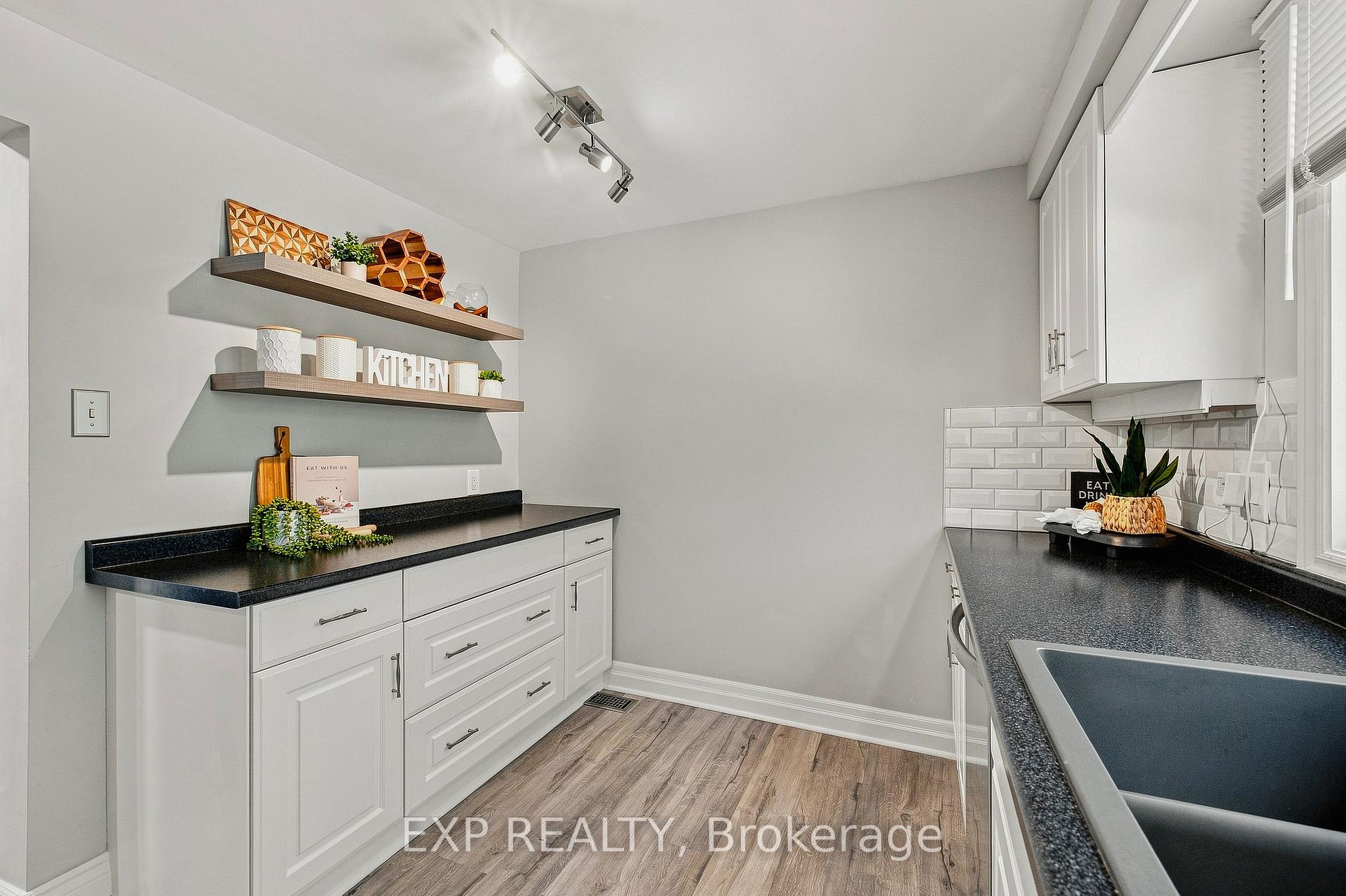Photo 14 of Unit 13, 220 Salisbury Avenue, Cambridge, Blair Road — HOMEH