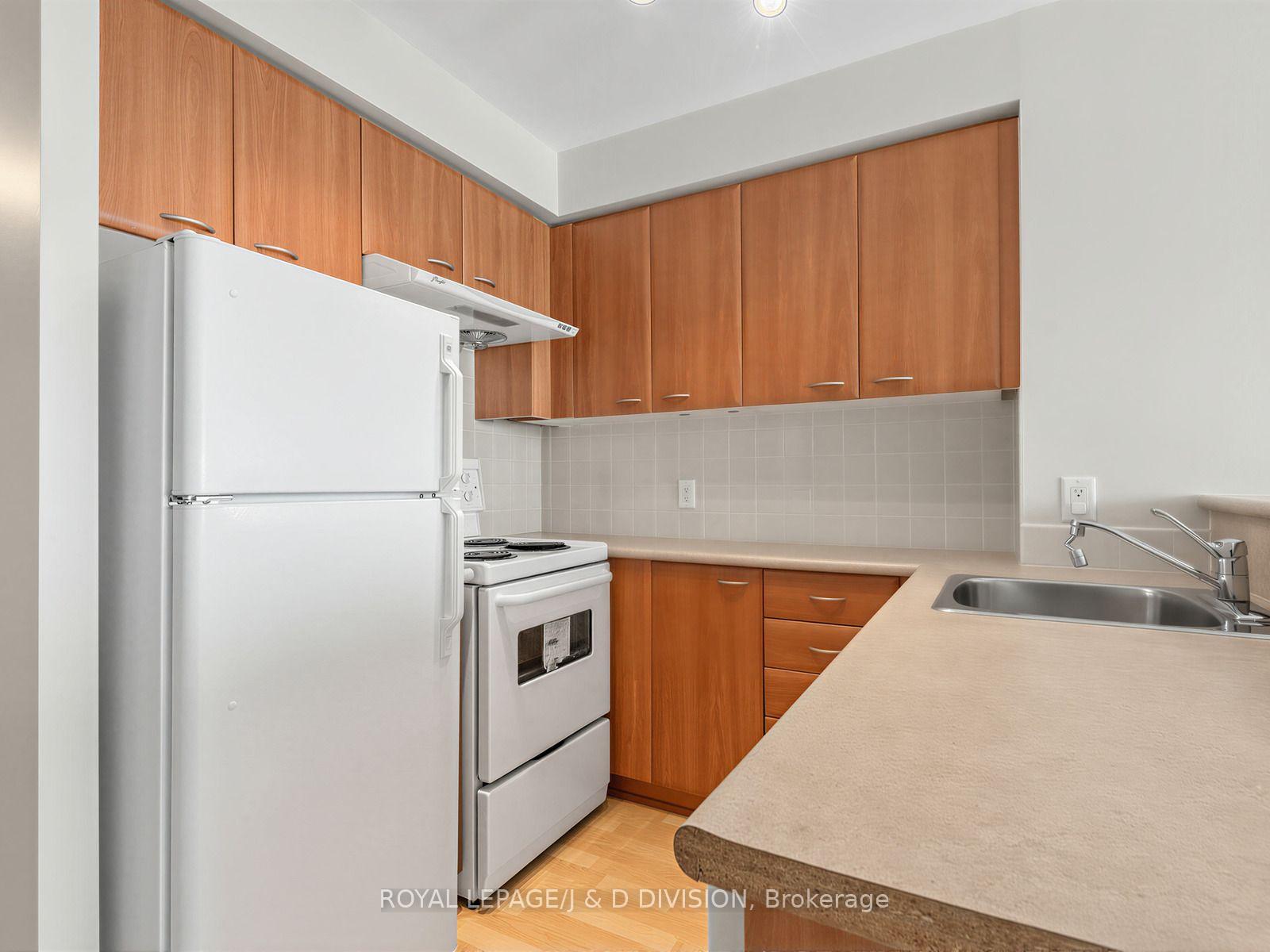 Photo 8 of Unit 3002, 38 Lee Centre Drive, Scarborough, Woburn — HOMEH