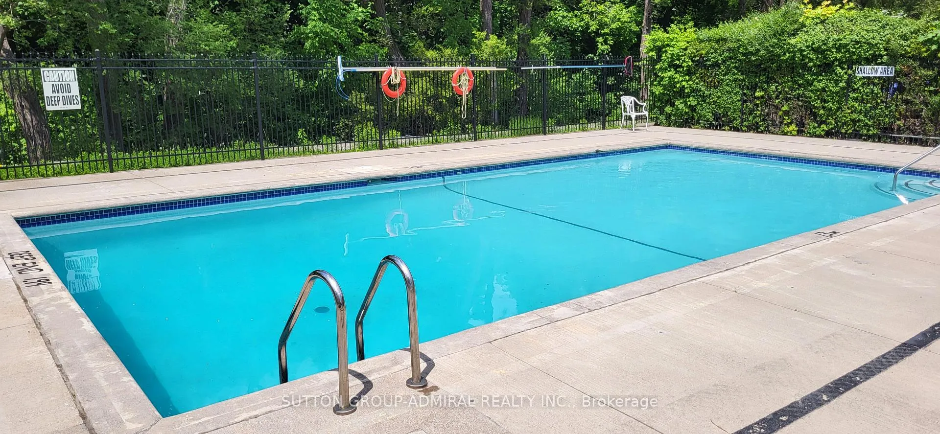 Photo 2 of Unit 1409, 130 Neptune Drive, Toronto, Englemount-Lawrence — HOMEH
