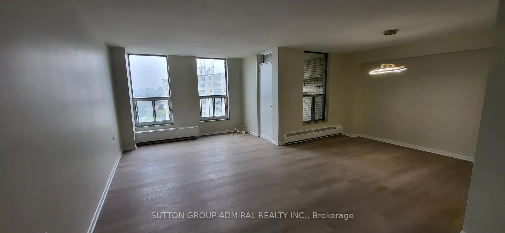 Photo 5 of Unit 1409, 130 Neptune Drive, Toronto, Englemount-Lawrence — HOMEH