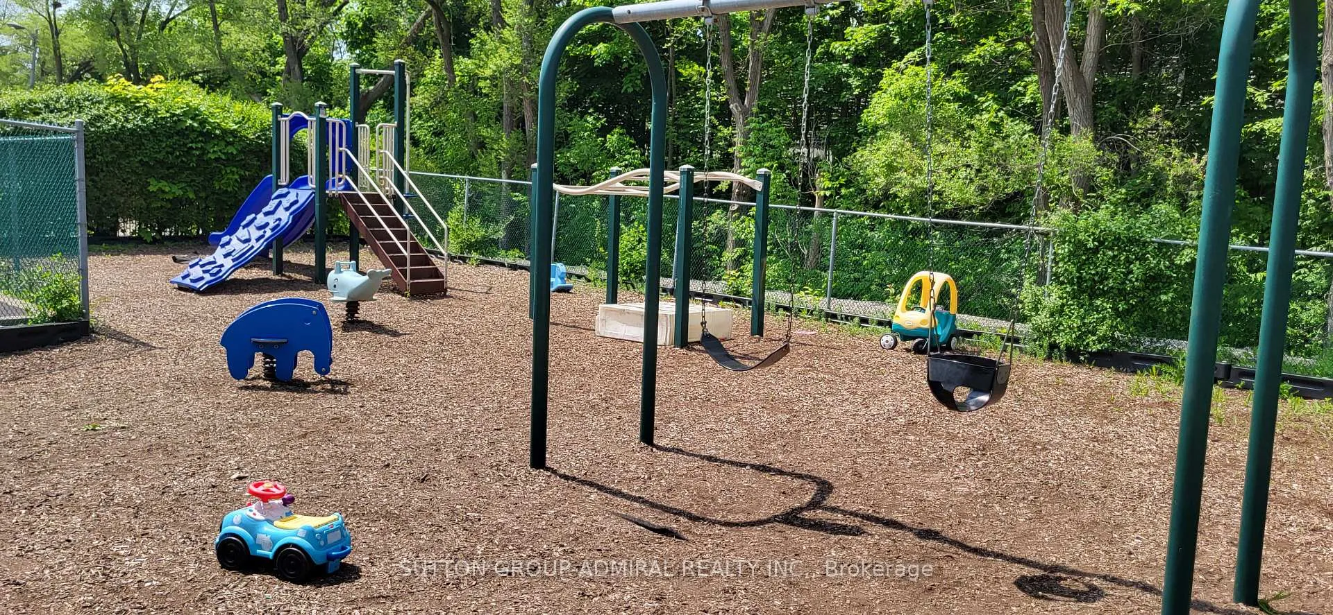 Photo 39 of Unit 1409, 130 Neptune Drive, Toronto, Englemount-Lawrence — HOMEH