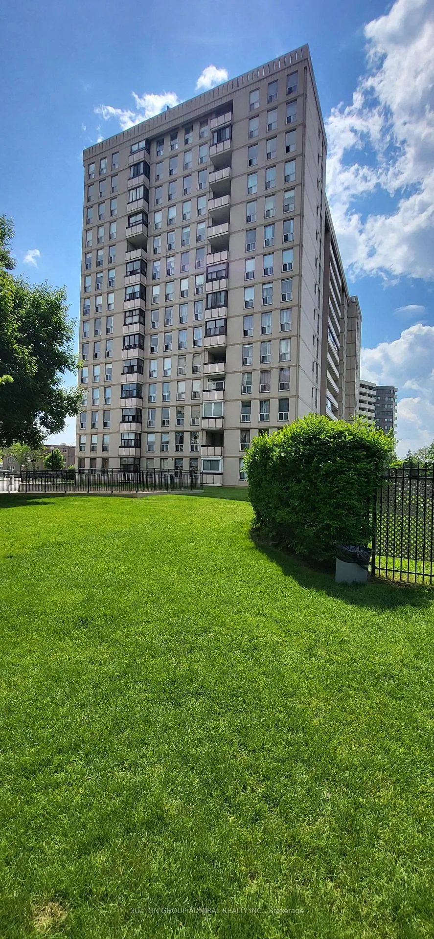 Photo 47 of Unit 1409, 130 Neptune Drive, Toronto, Englemount-Lawrence — HOMEH