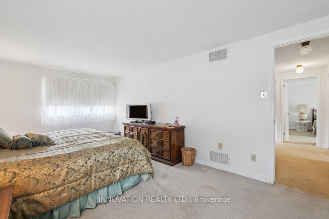 Photo 22 of 64 Thare Crescent, Ottawa, Barrhaven - Knollsbrook — HOMEH